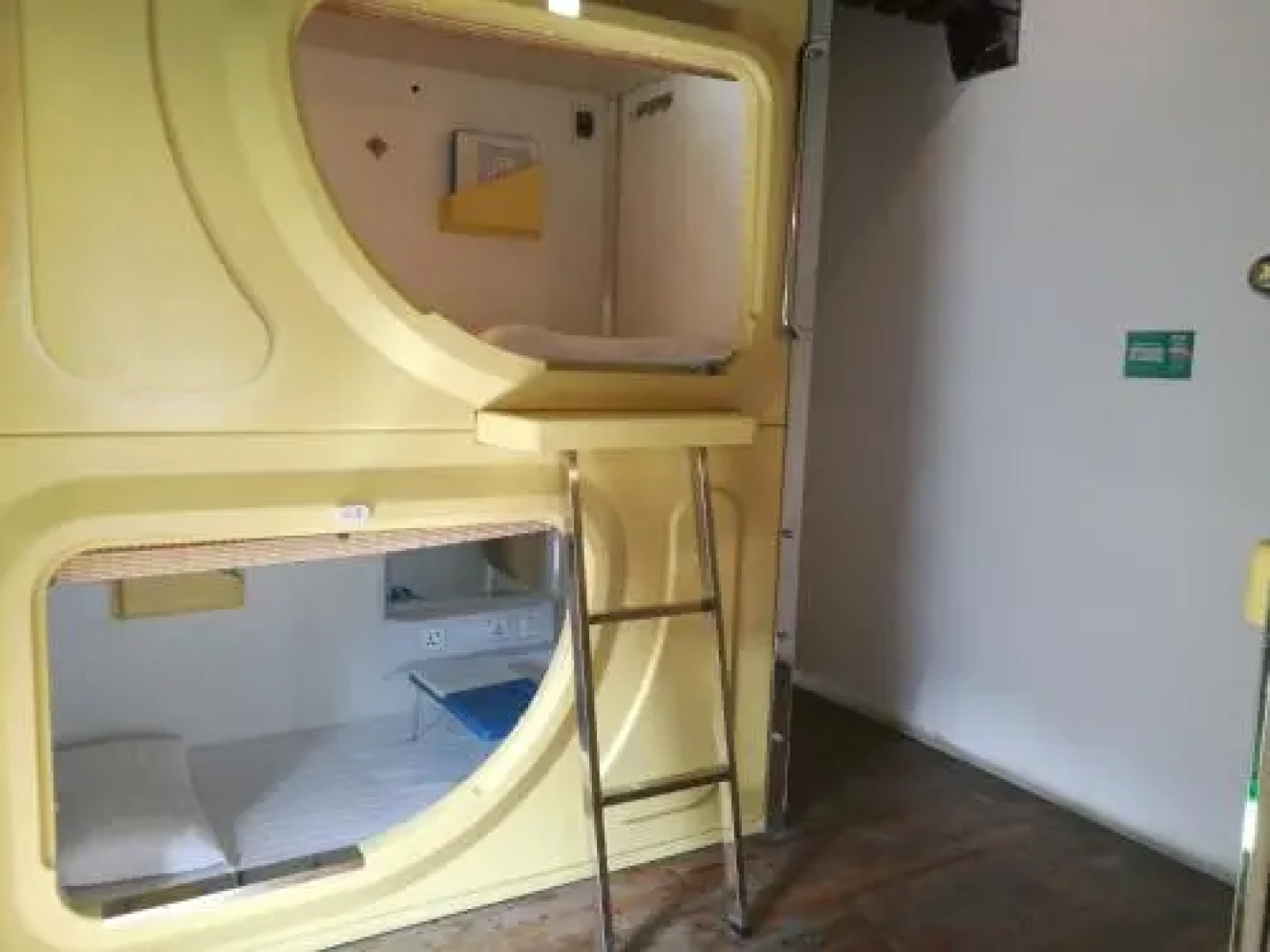 9 Space Capsule Youth Hostel