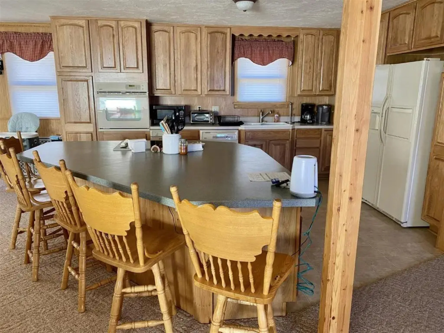 Dog Friendly Elk Ridge with Hot Tub by AAA Red Lodge Rentals