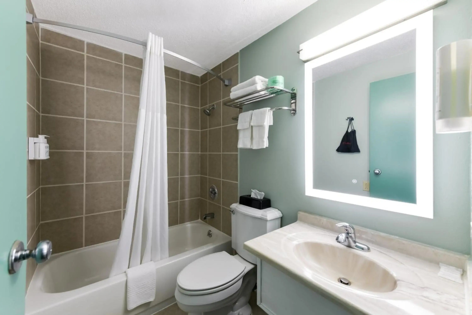 Baymont by Wyndham Liberty MO