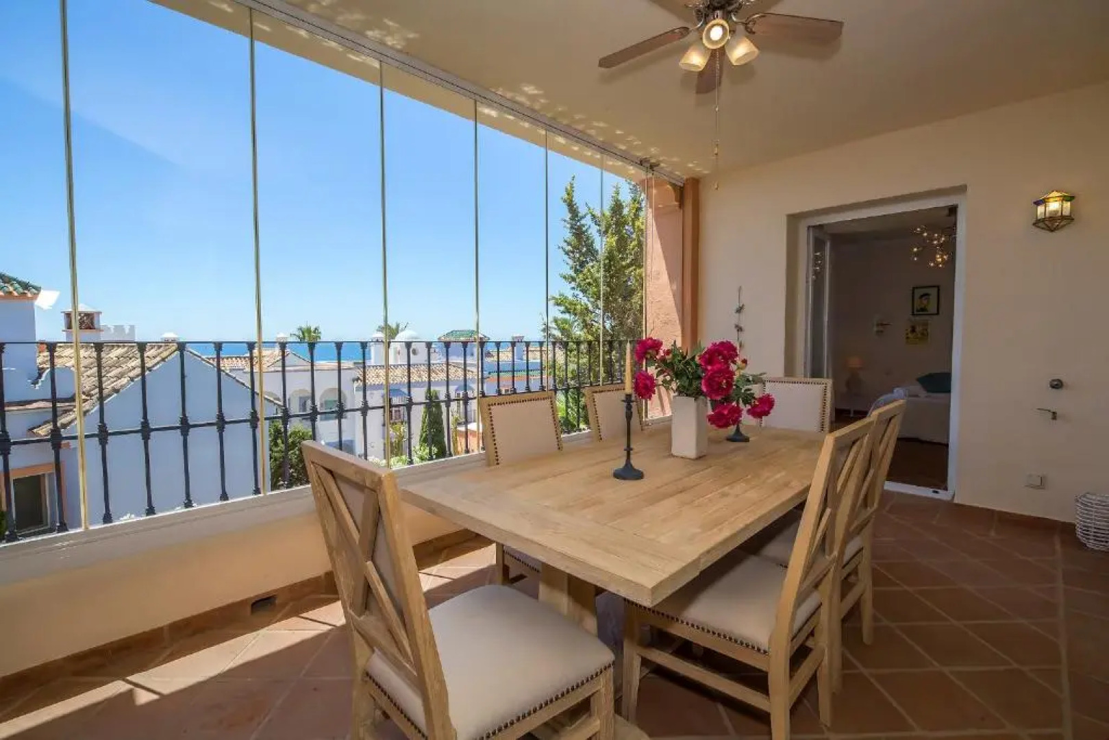 La Perla De La Bahia 912