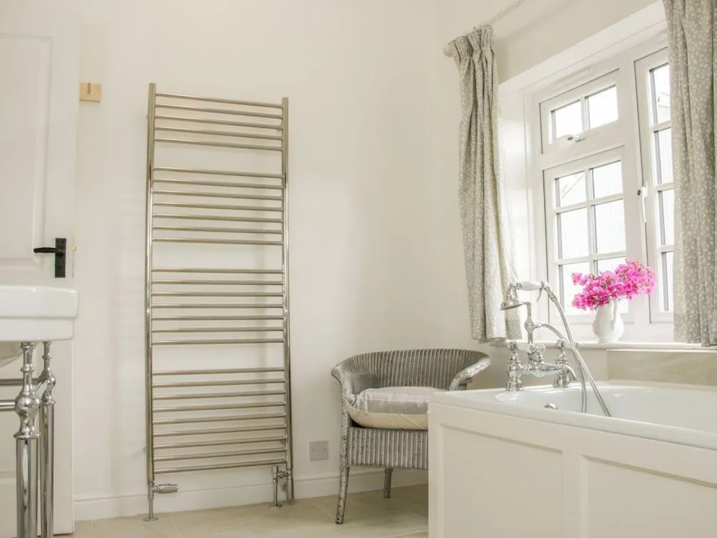 The Old Farmhouse, Upper Pitts