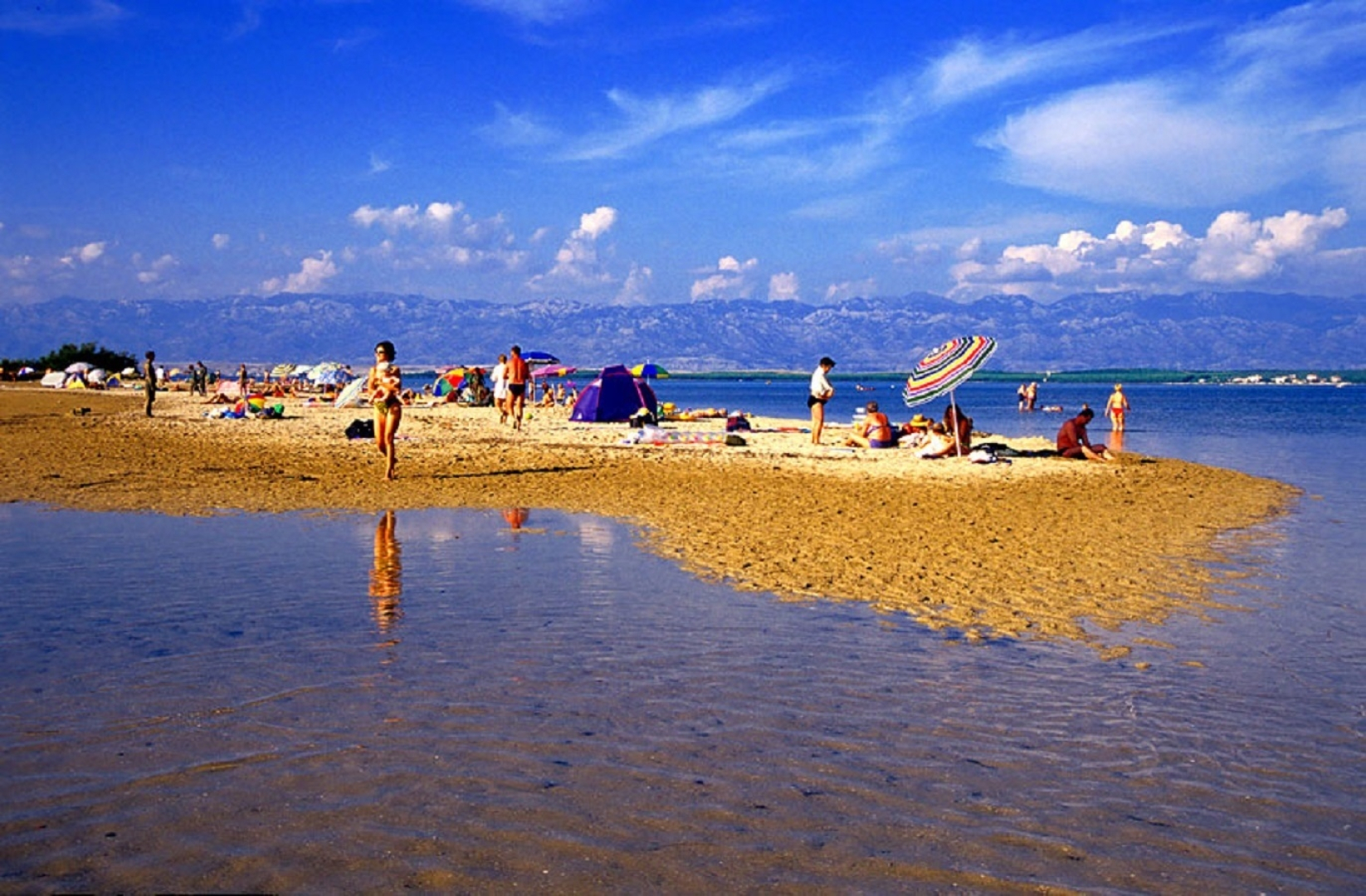 Apartment Ivan - 300 m from sea: A3 Nin, Zadar riviera