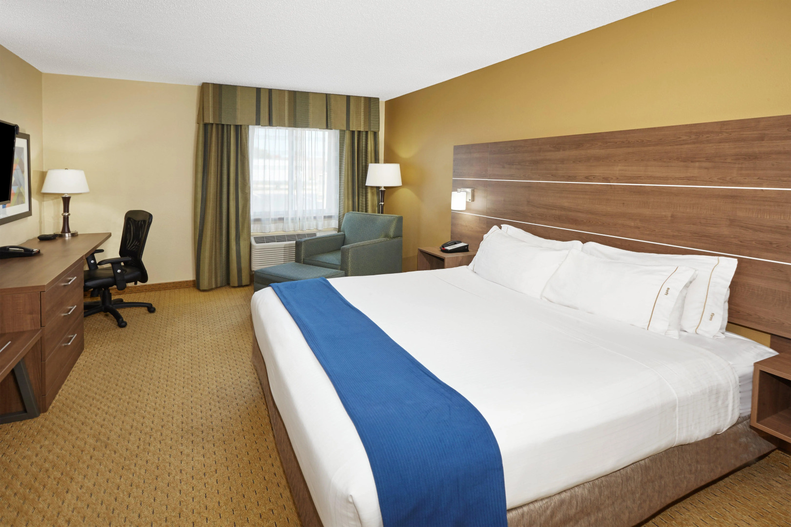 Holiday Inn Express Sheboygan-Kohler by IHG