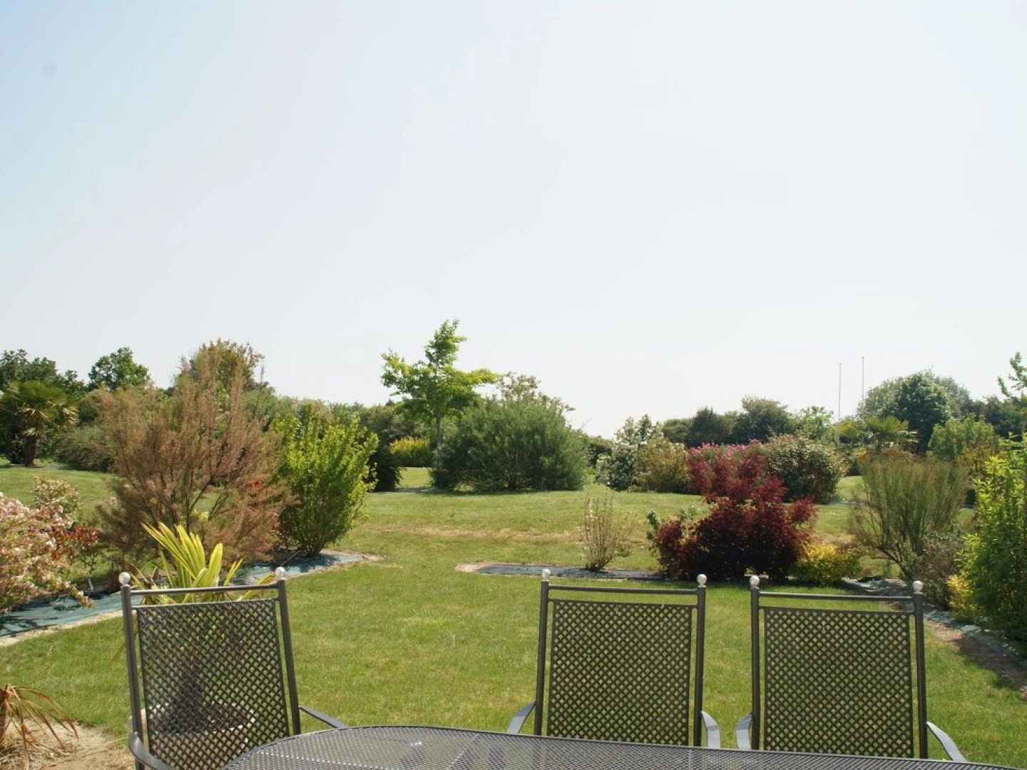 Charming holiday home with dishwasher located at golf course