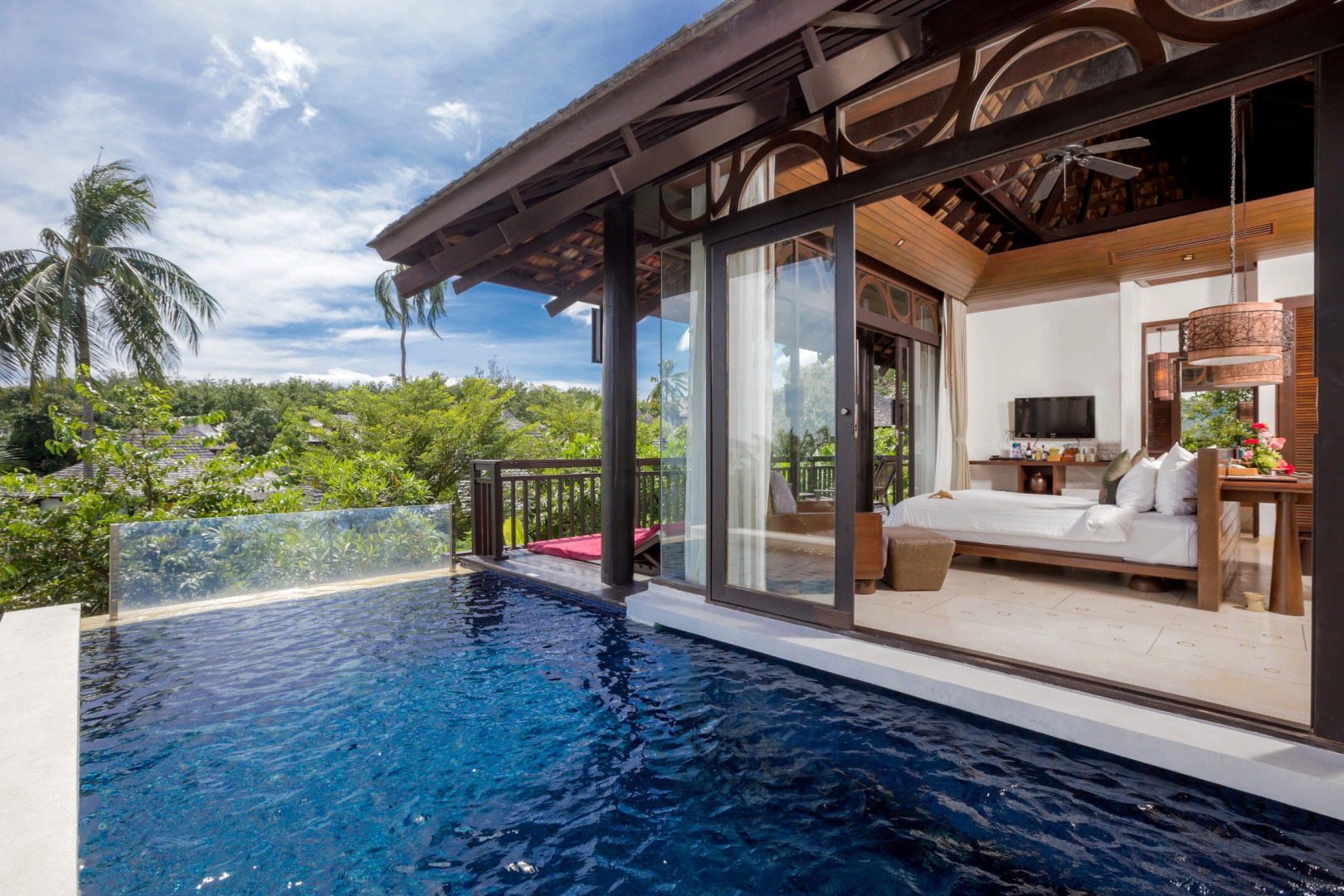 Курортный отель The Vijitt Resort Phuket