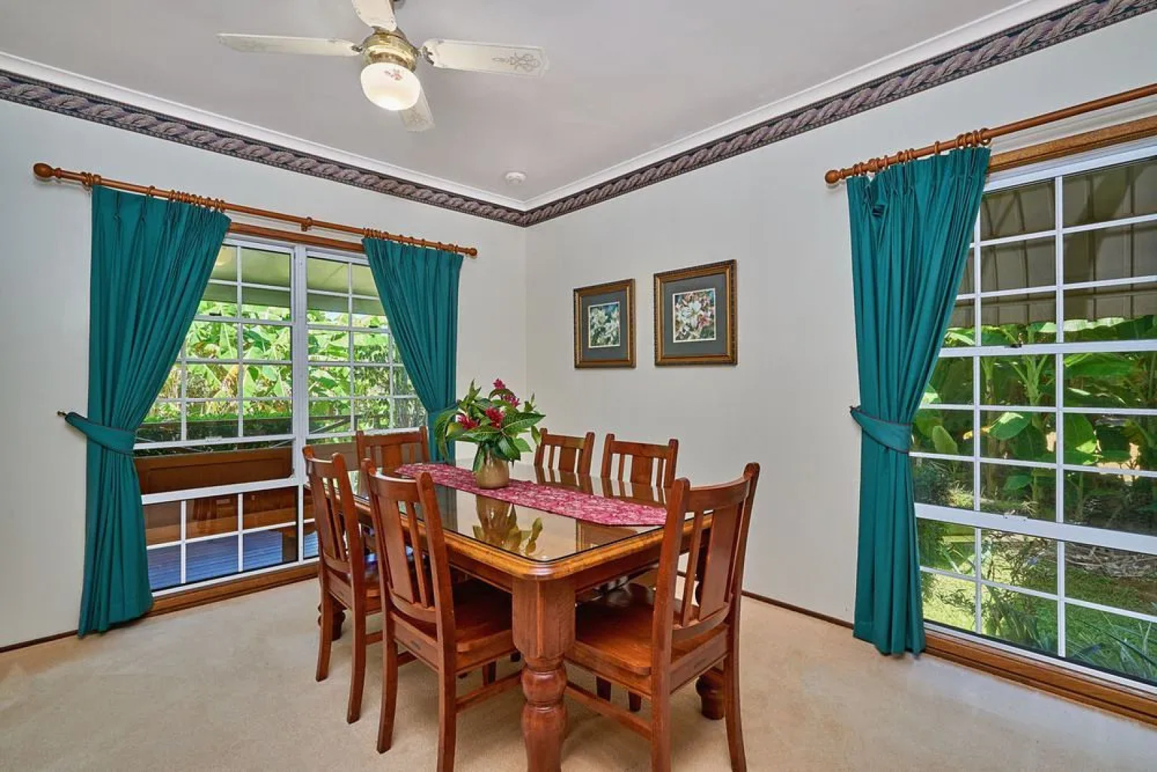 Birds 'n' Bloom Cottages