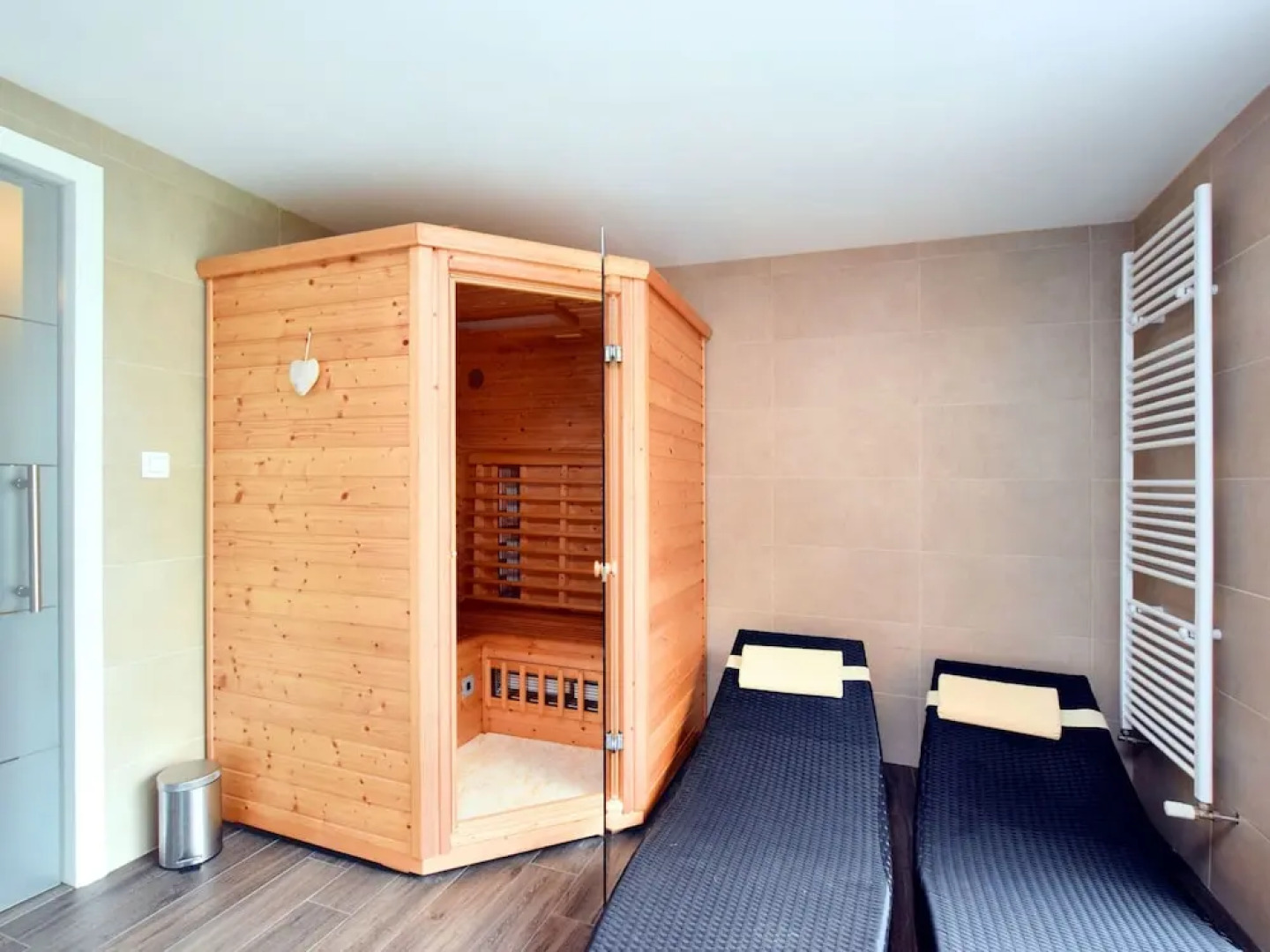 Luxurious Chalet in Beauraing With Sauna