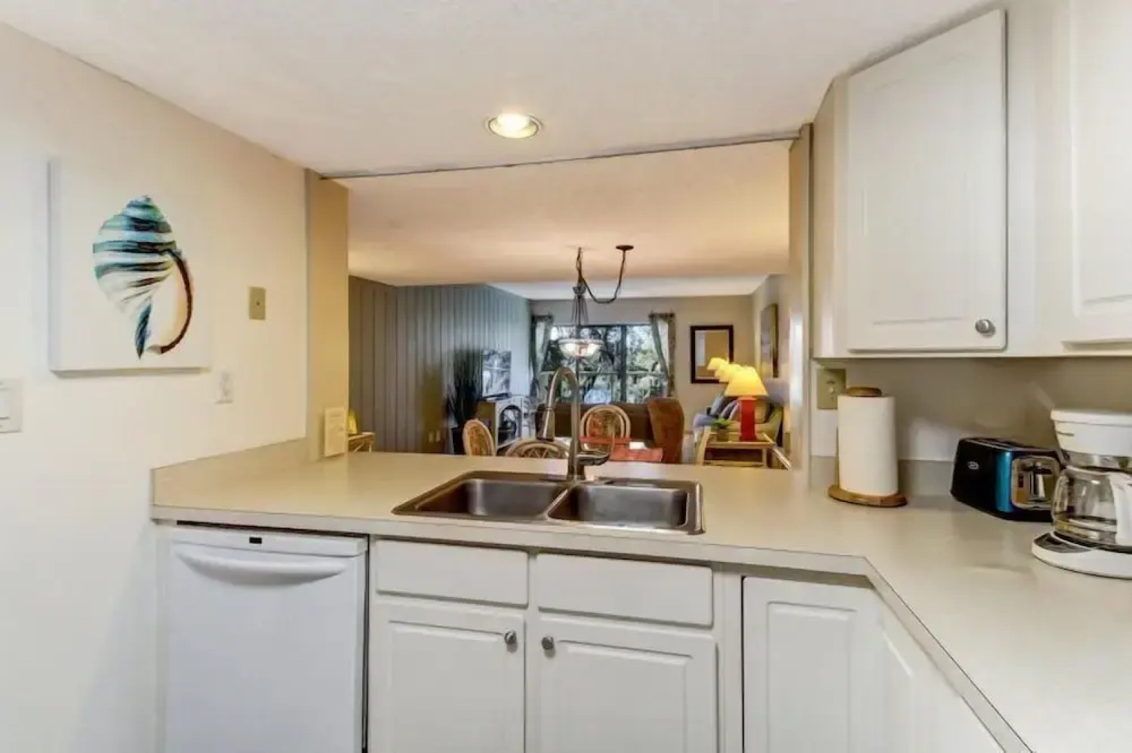 2072 Beachwood Villa