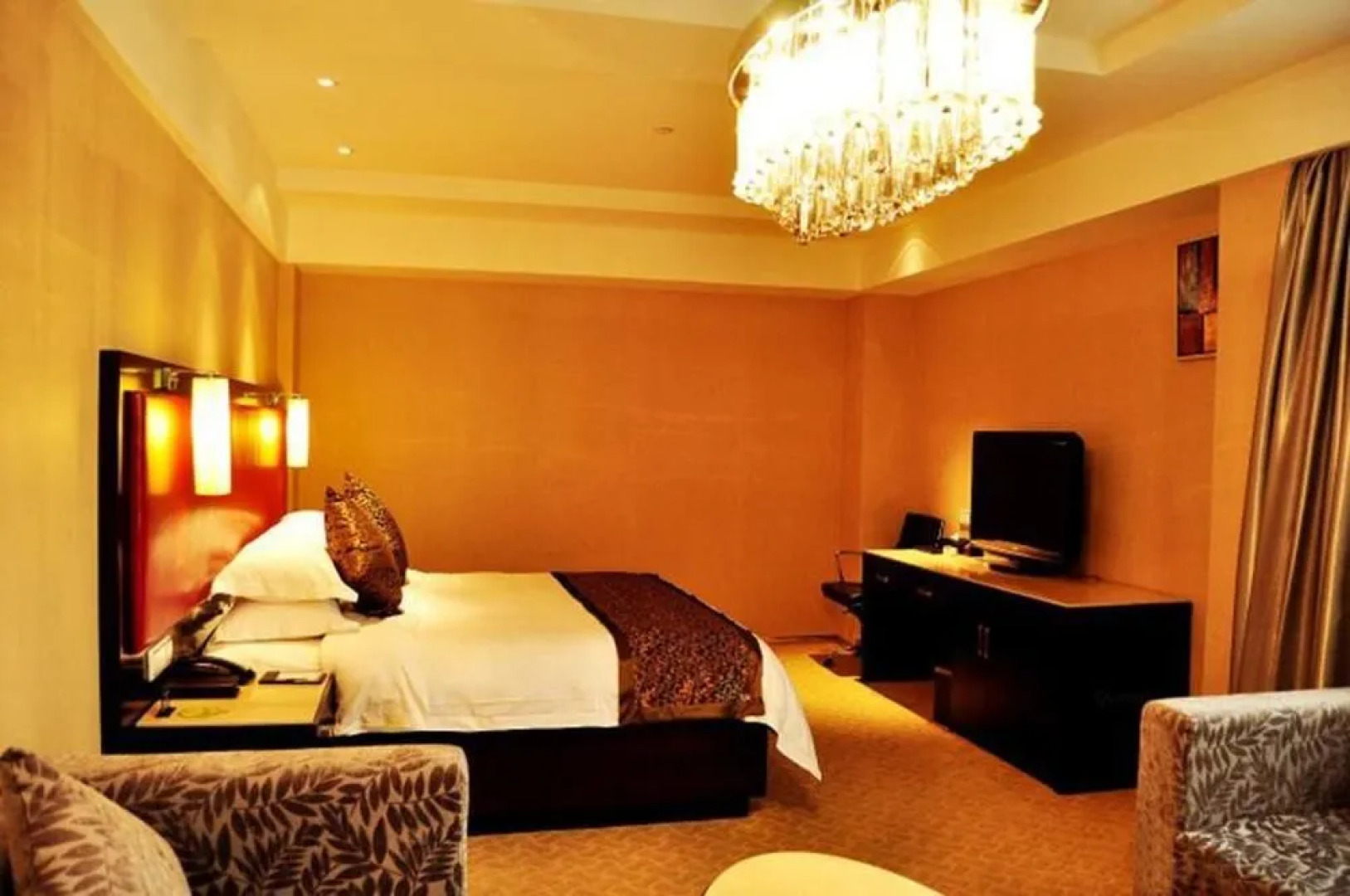 Empire Holiday Hotel - Nantong