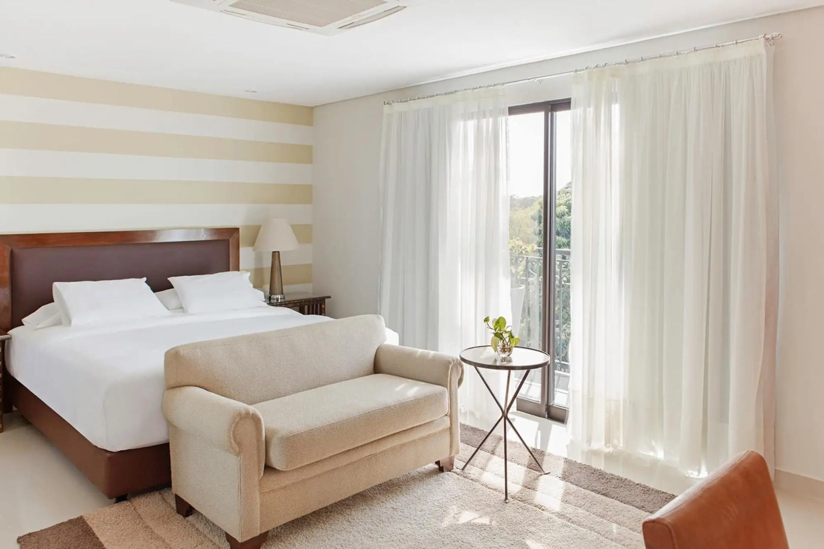 Las Lomas Casa Hotel