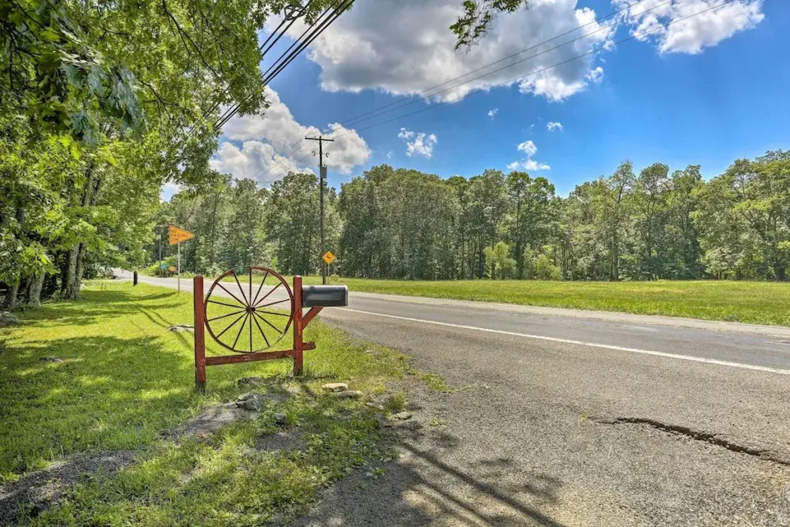 Hike + Ski: Log Cabin in East Stroudsburg!