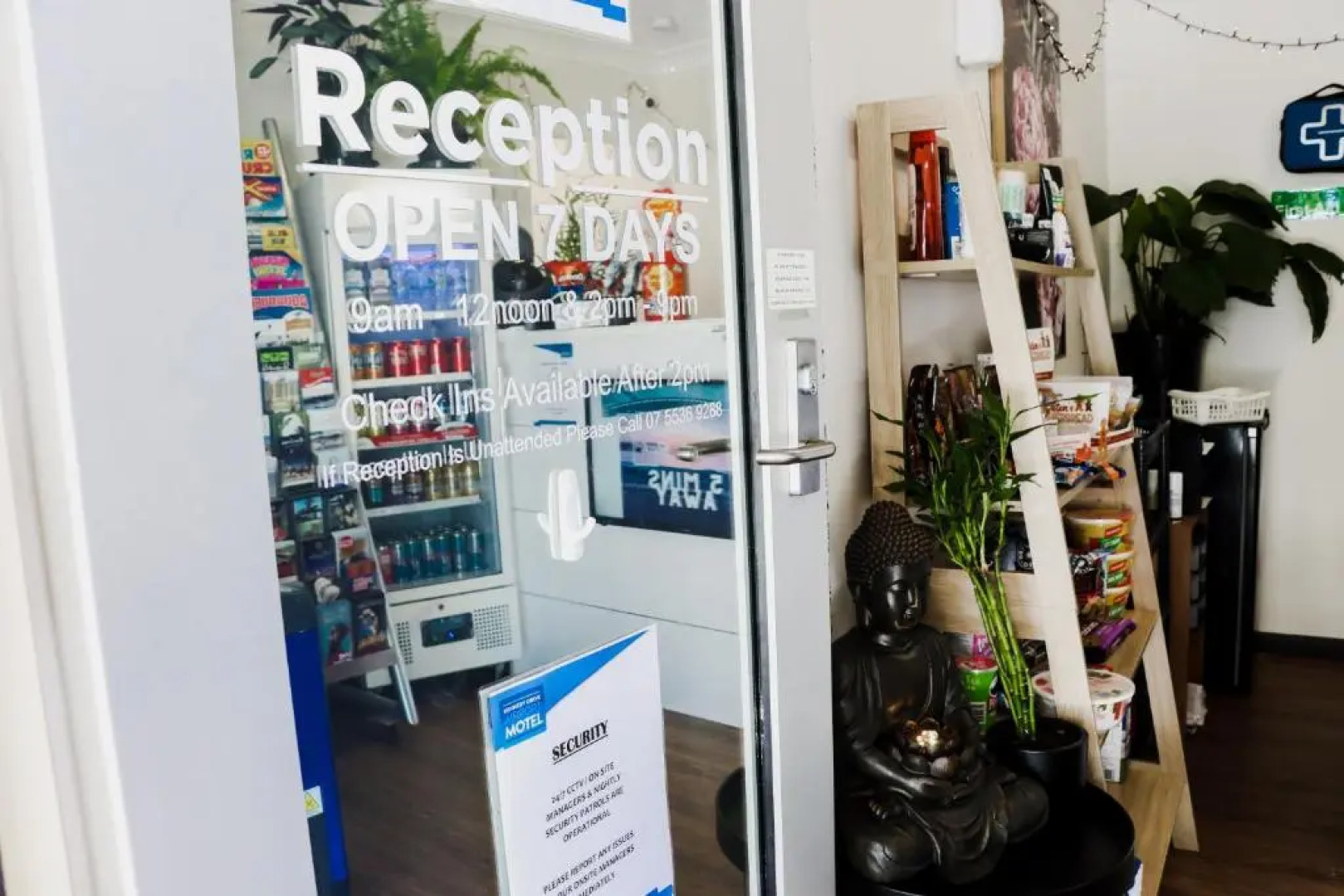 Kennedy Drive Boutique Motel - Close To City Centre & Airport