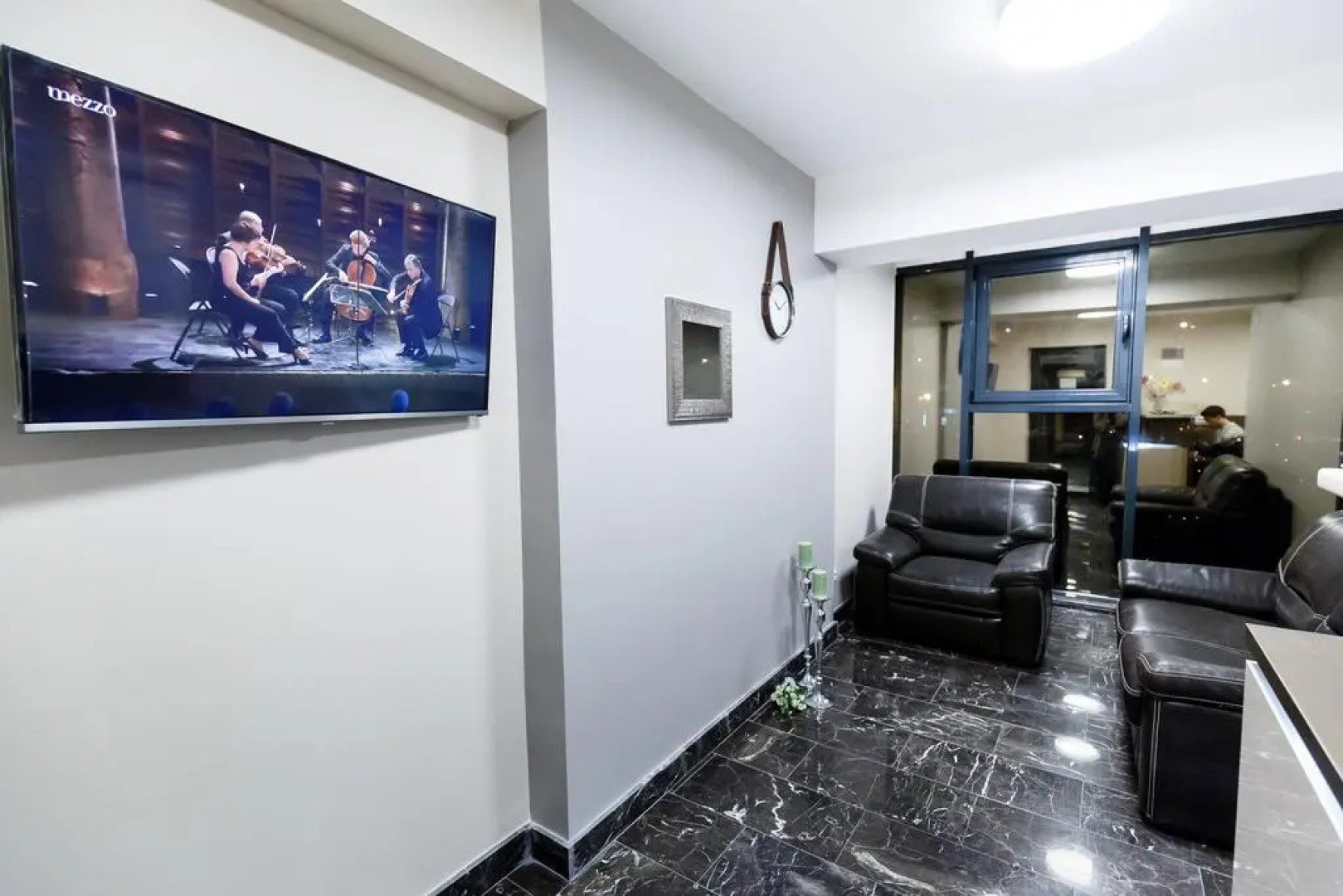 Metropolitan Iassium Luxury Suites