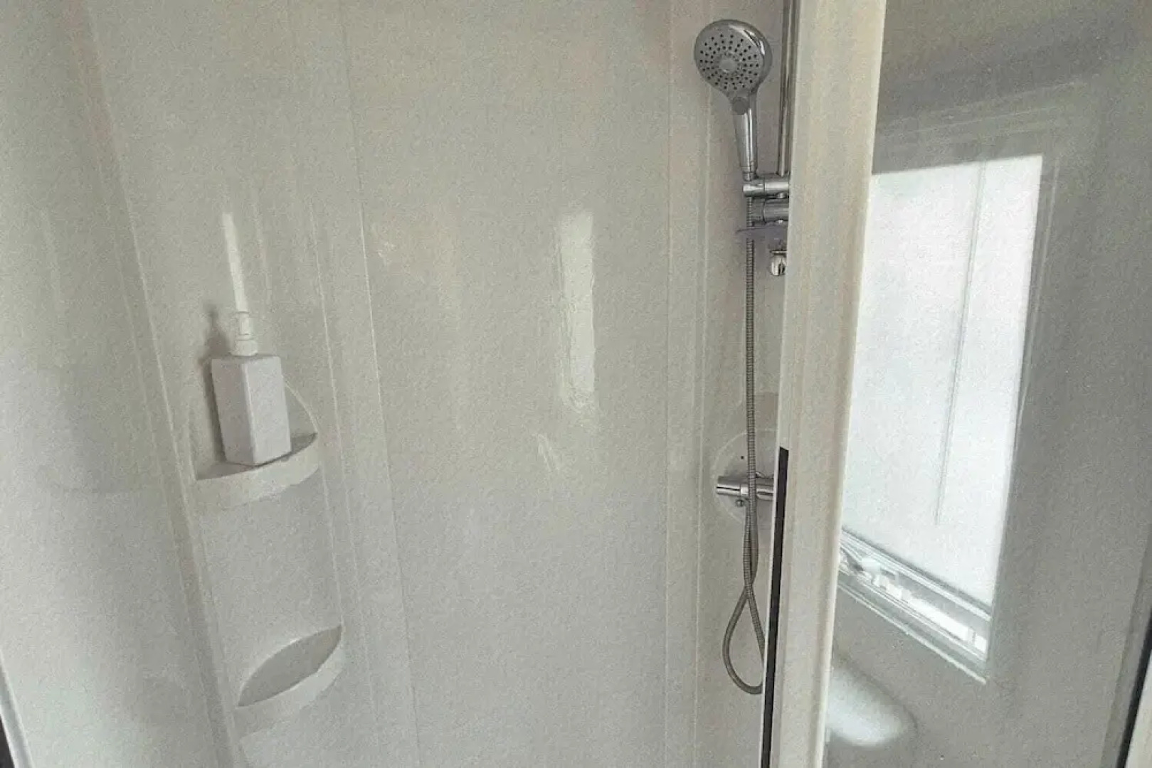 2 Bed-sleeps 6-pets-private - Parking sea 3mins