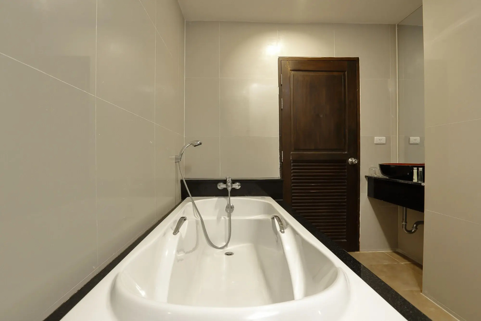 Отель Gu Hotel Patong