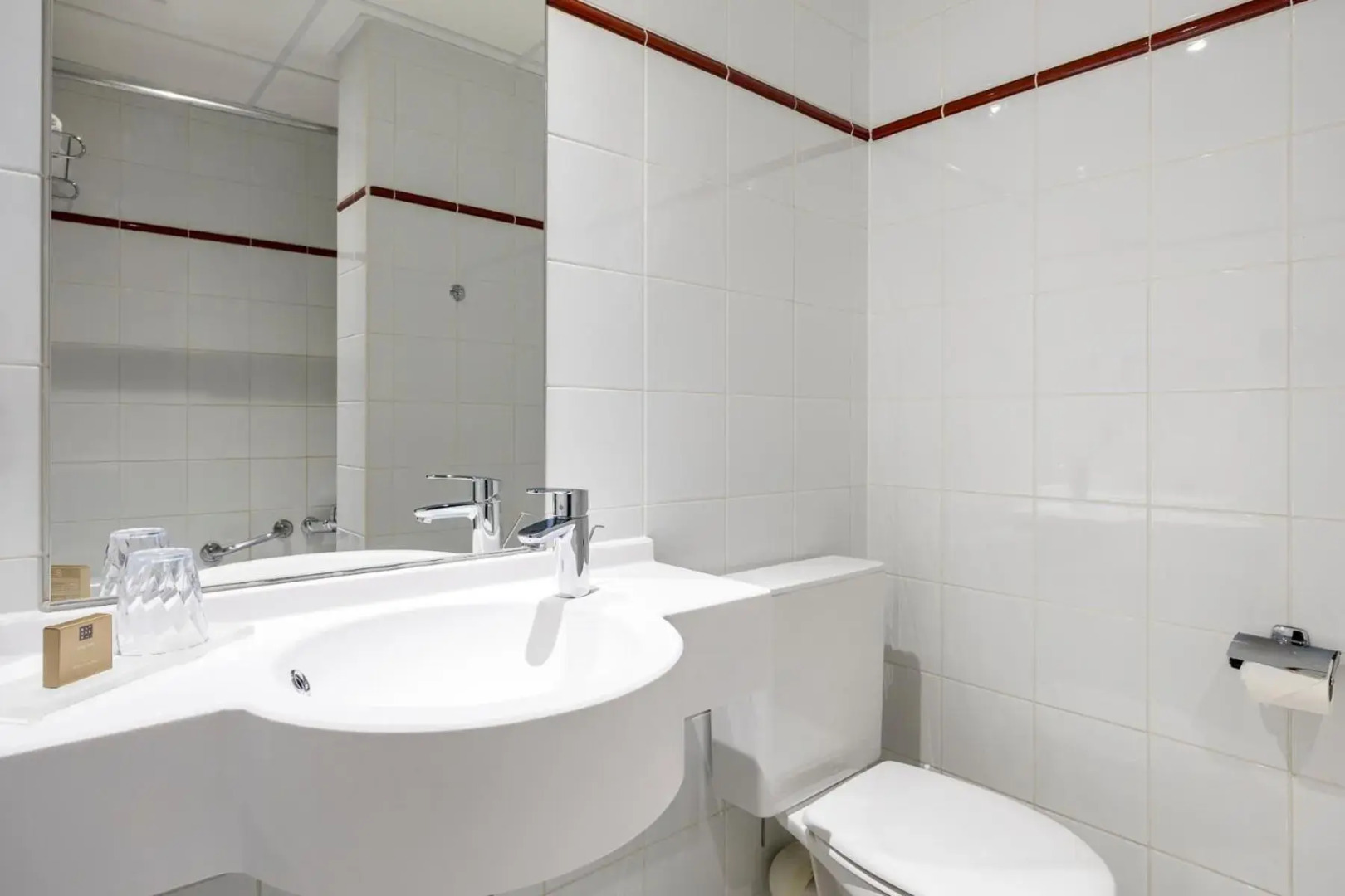 Aris Grand-Place Hotel