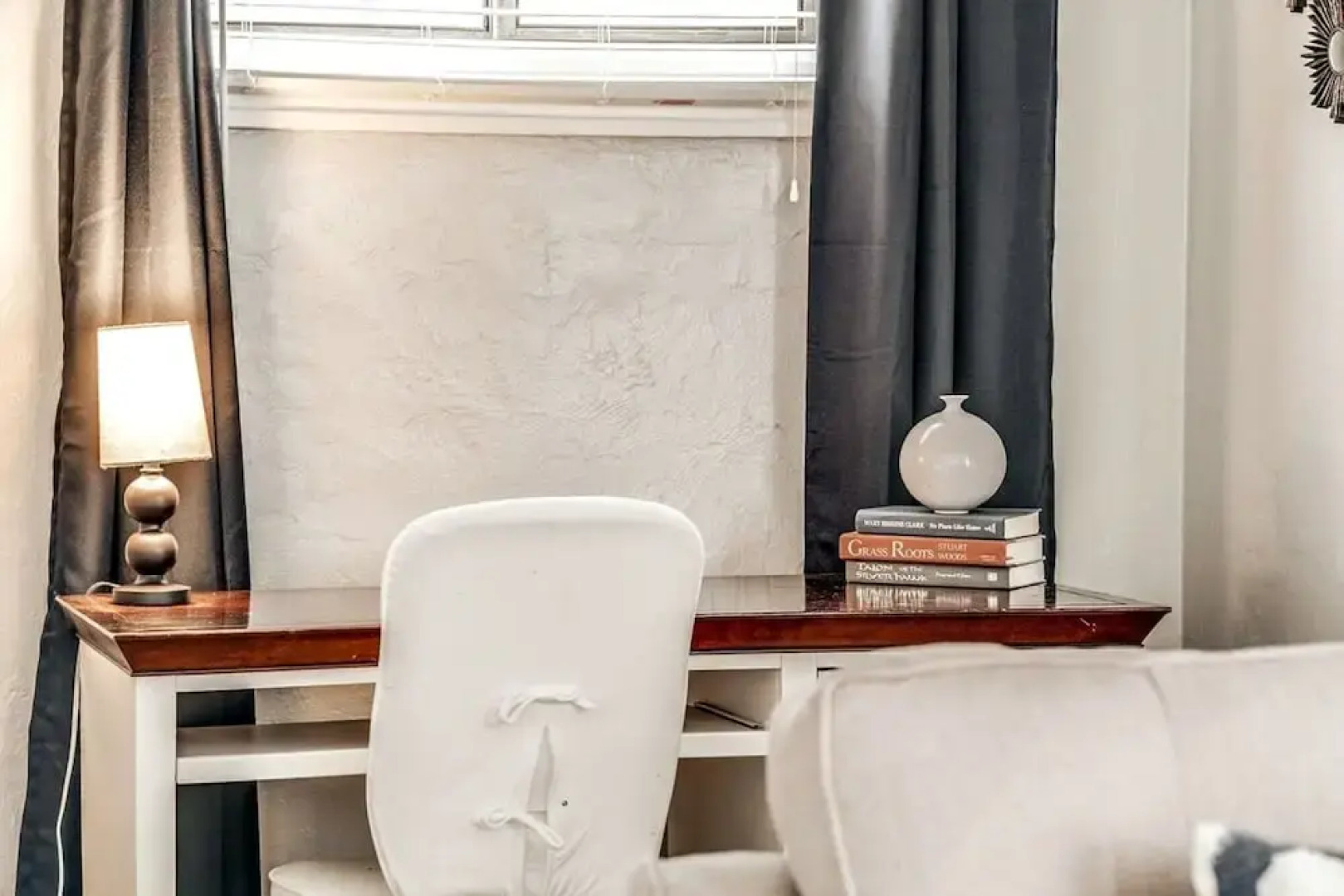 Shiny and Comfortable Oakland House 3 car Driveway