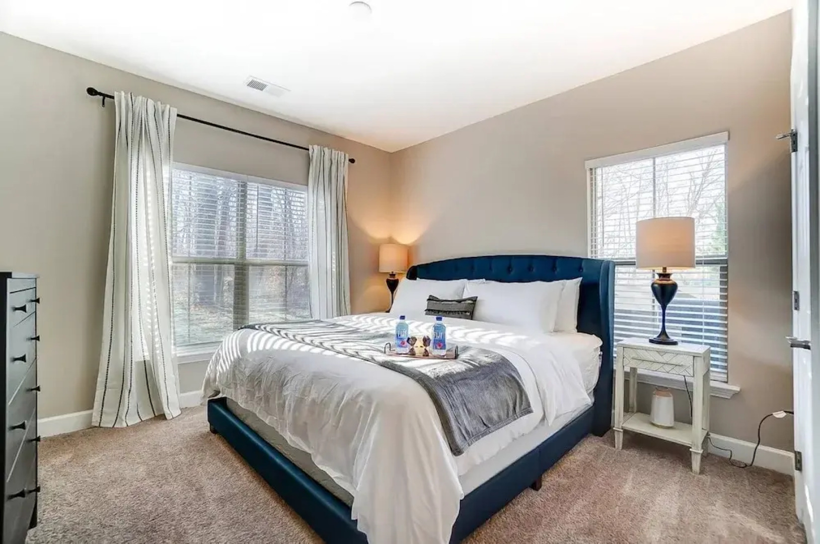 Polaris Luxury 2BR WFH Ready Pet Friendly