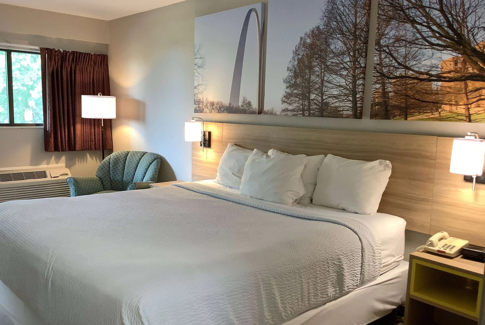 Days Inn by Wyndham Kingdom City