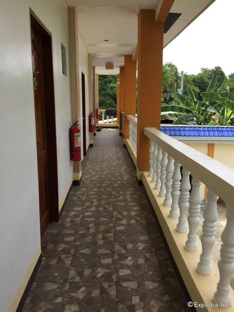 Gemini Hotel & Restaurant