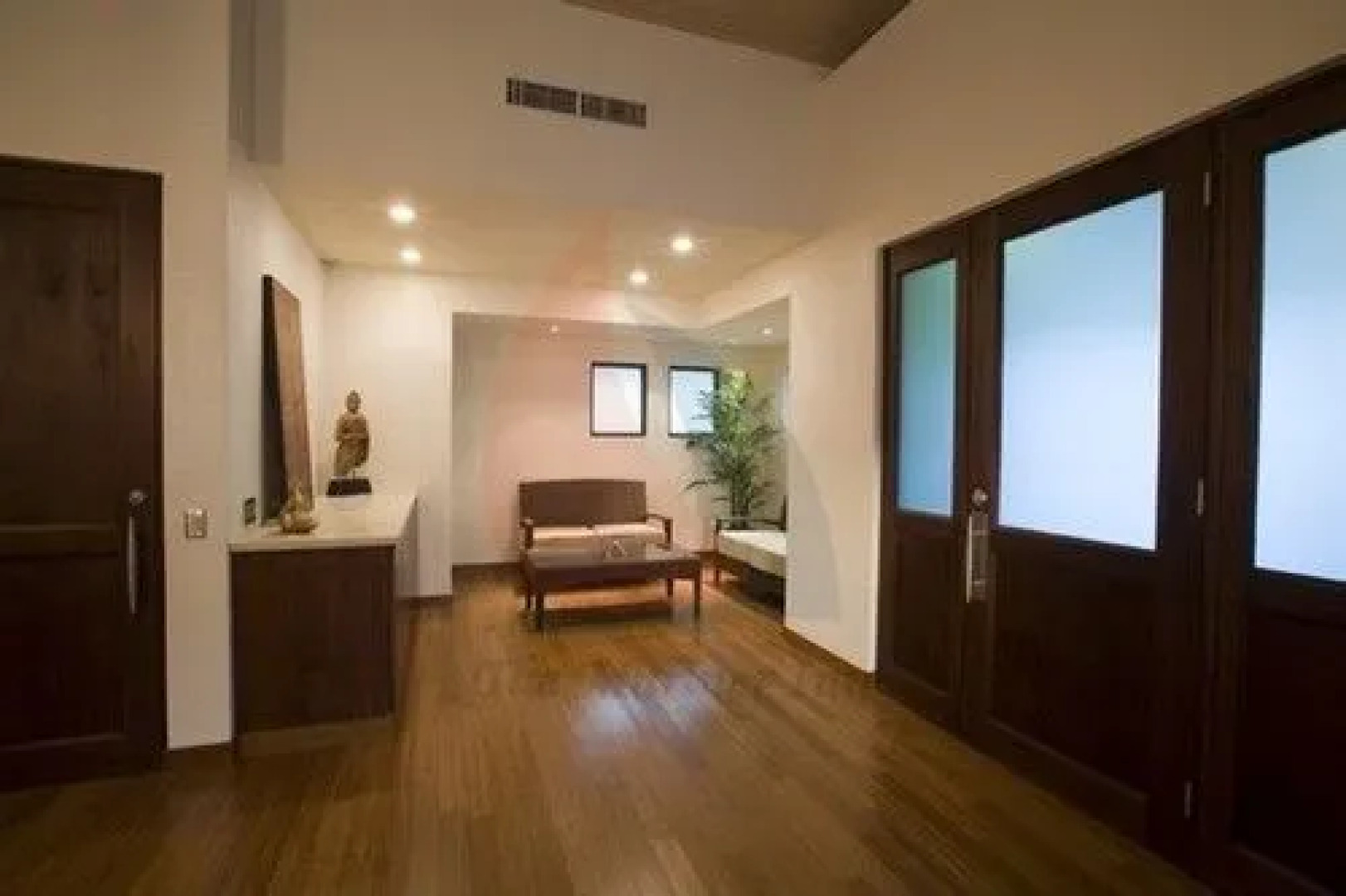 The Mariner Inn Hotel