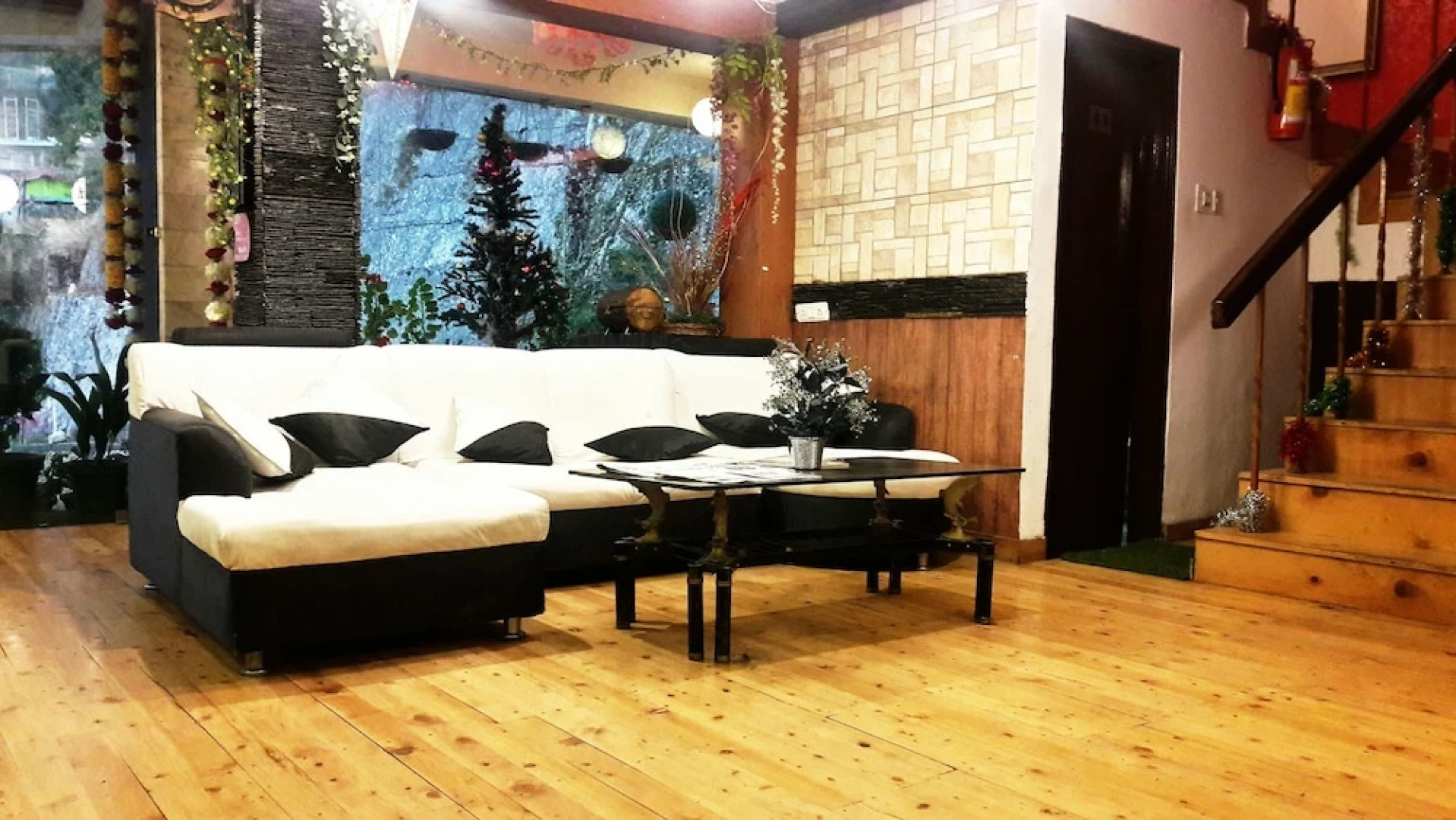 Sun N Snow ( Majestic View )