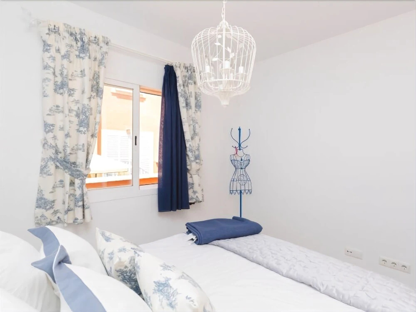 Las Biznagas, casa con barbacoa y piscina comunitaria