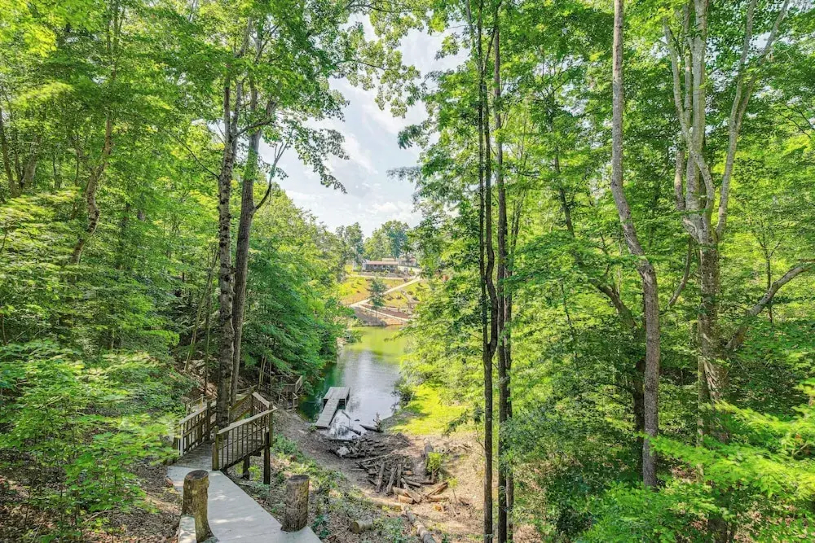 Dandridge Home on Douglas Lake w/ Hot Tub & Dock!