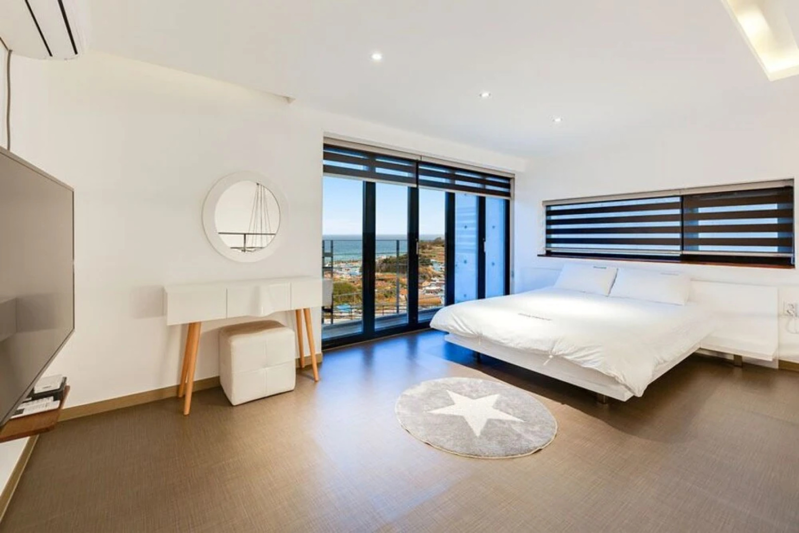 Uljin Beatrice Pool Villa