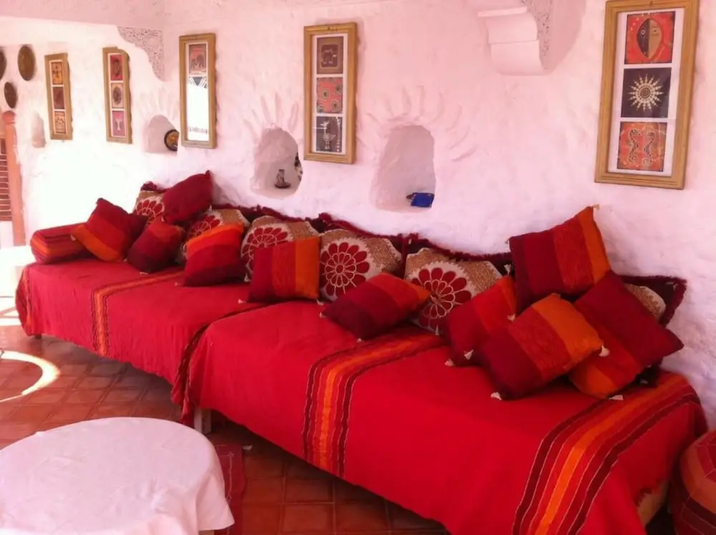 Room in Guest Room - Room in Villa L'air De La Mer