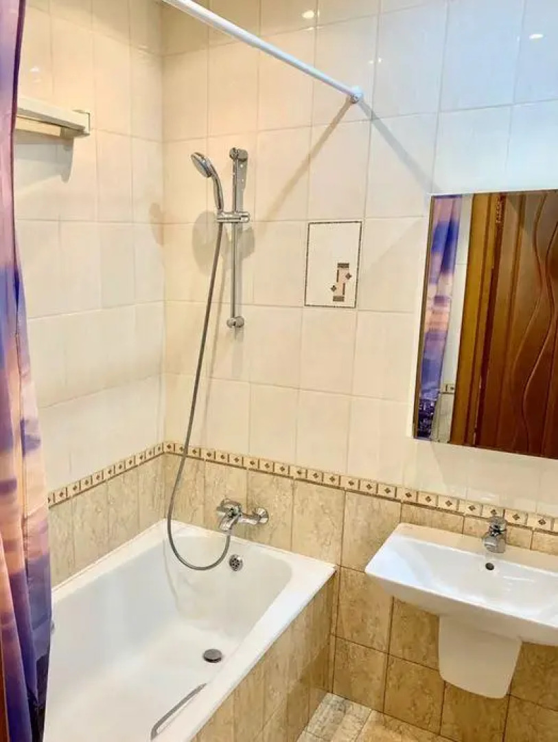 ABC Apartmens (ЭйБиСи Апартментс) на улице Толстого