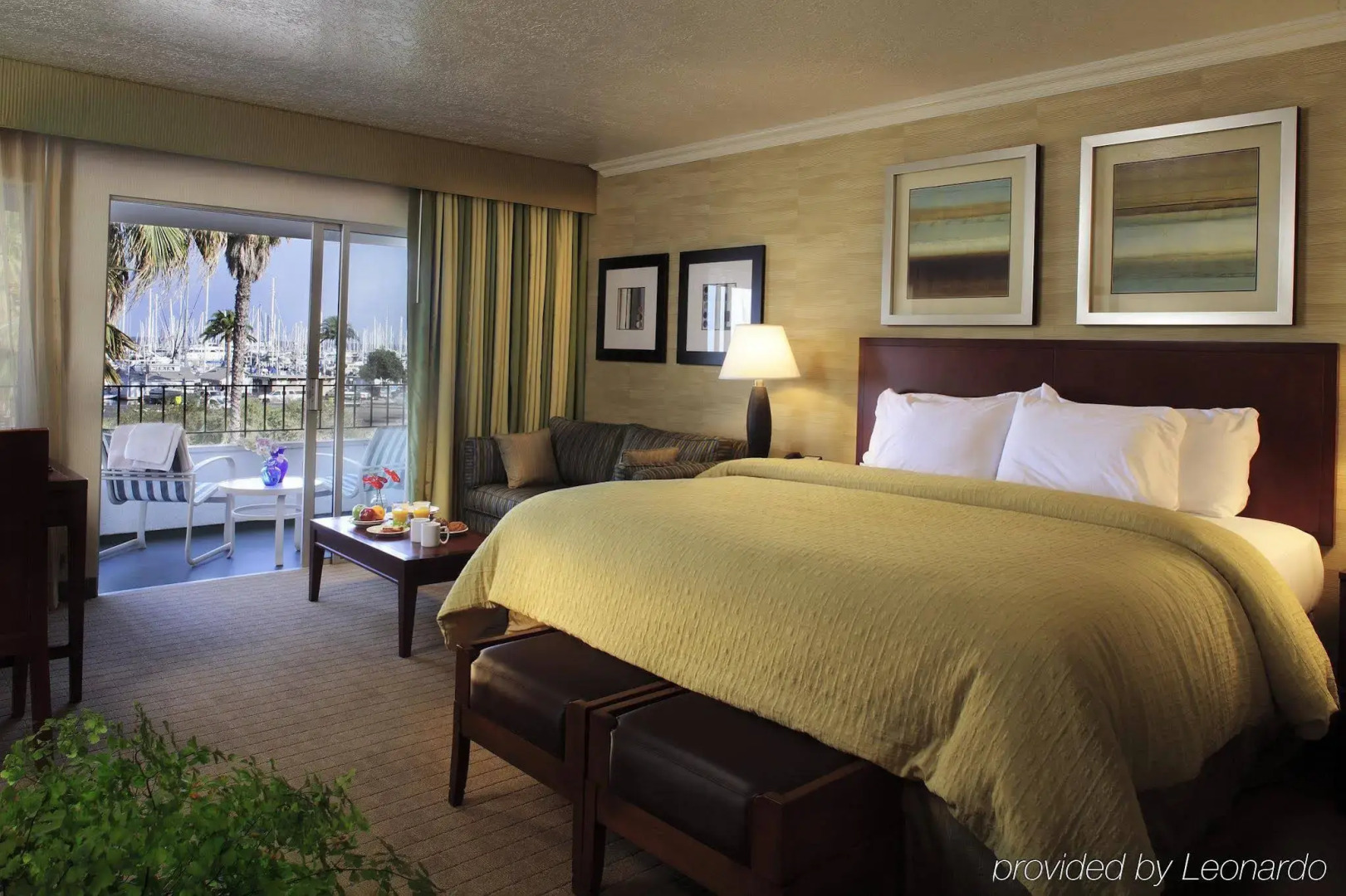 West Beach Inn, a Coast Hotel