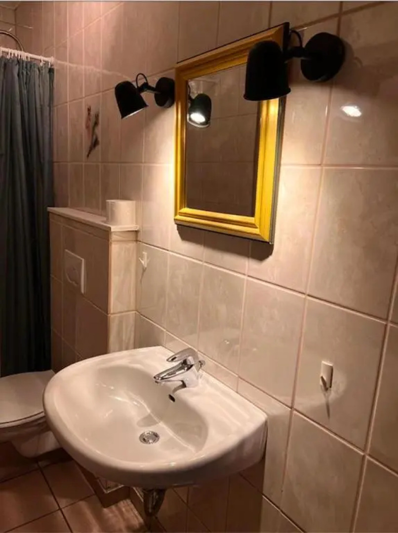 Beautiful 8 Bed Apartment in Hallenberg