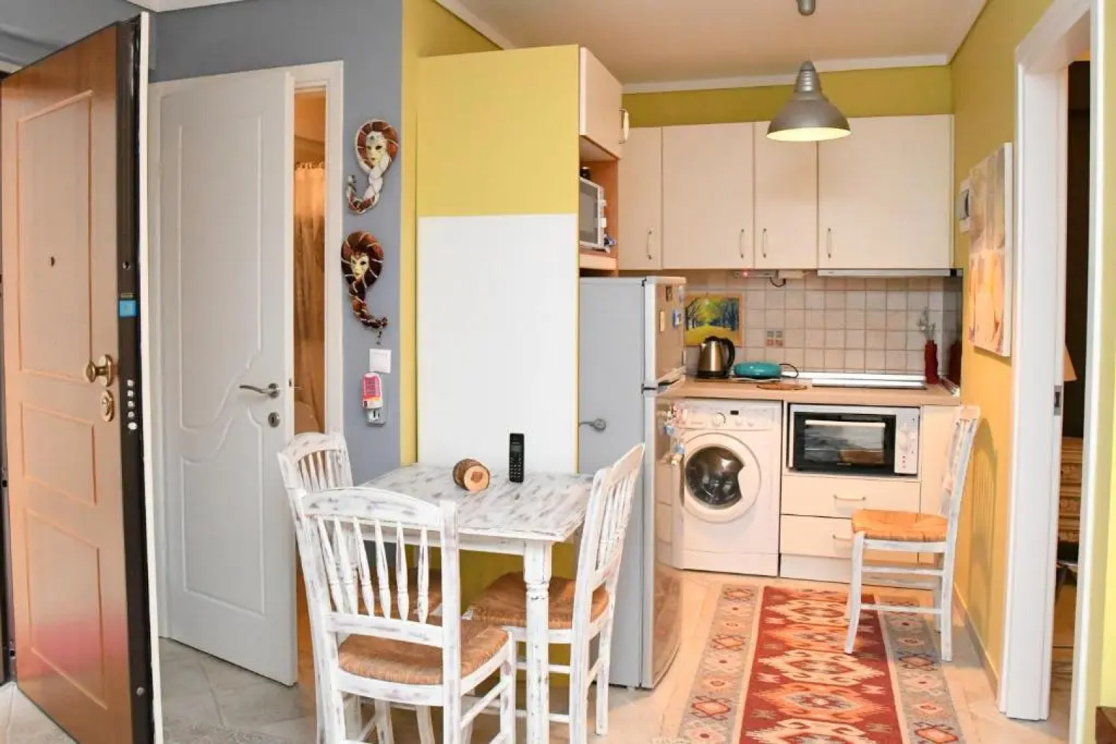 Studio on the beach with private garden