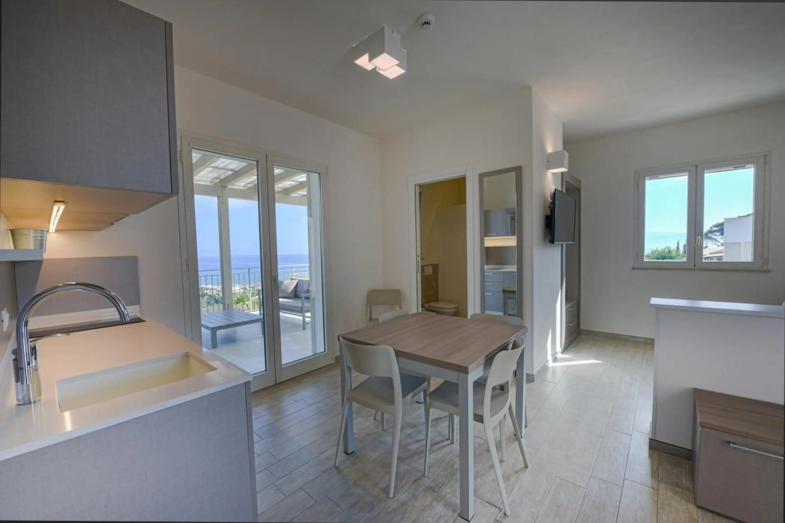 La Blanca Resort & Spa