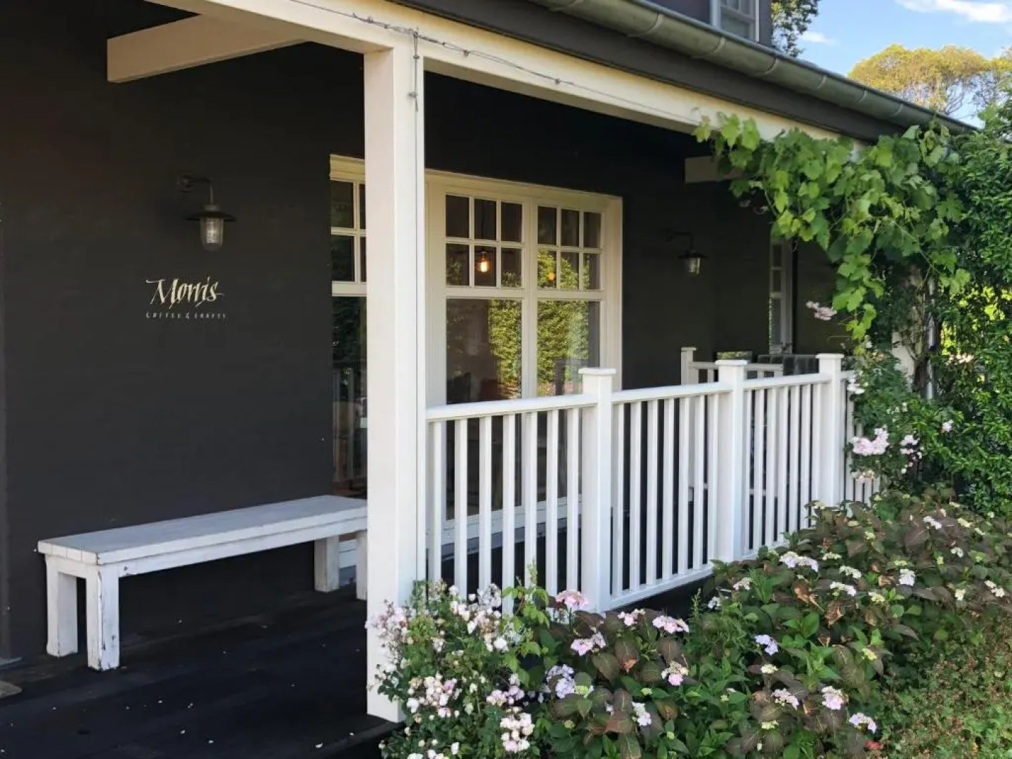 Morris Coffee & Crafts