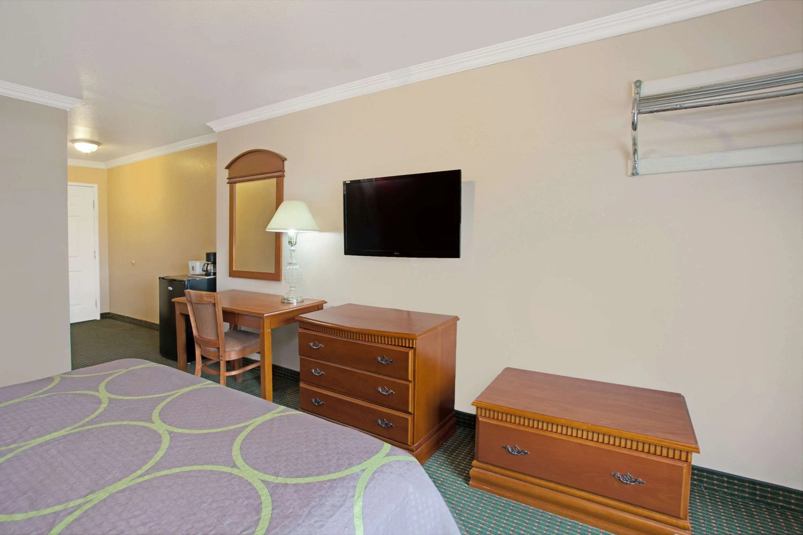 Super 8 by Wyndham Hollywood/LA Area