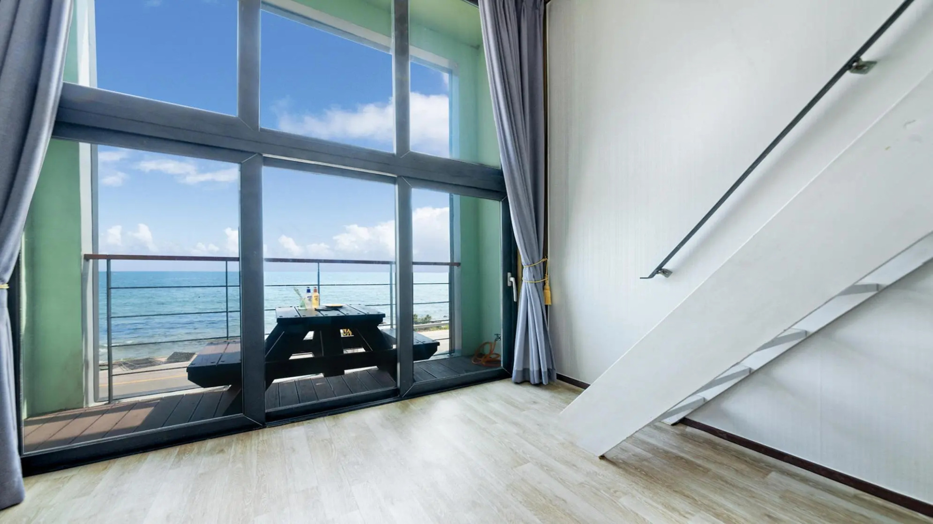 Youngduk Cube Pension