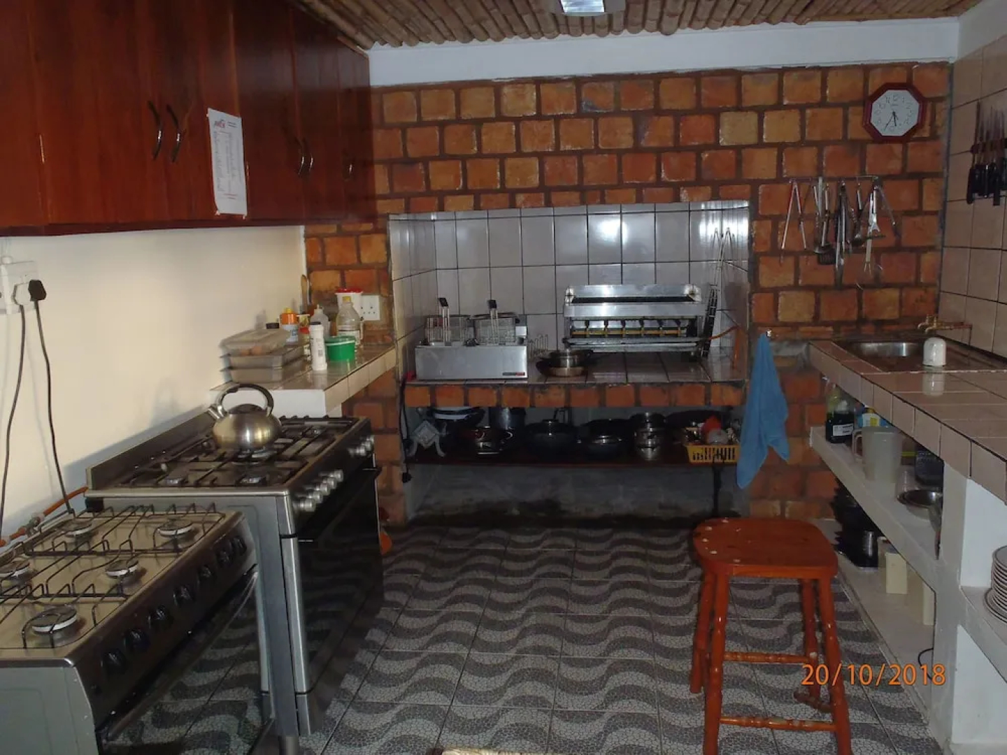 C-Mew Guesthouse
