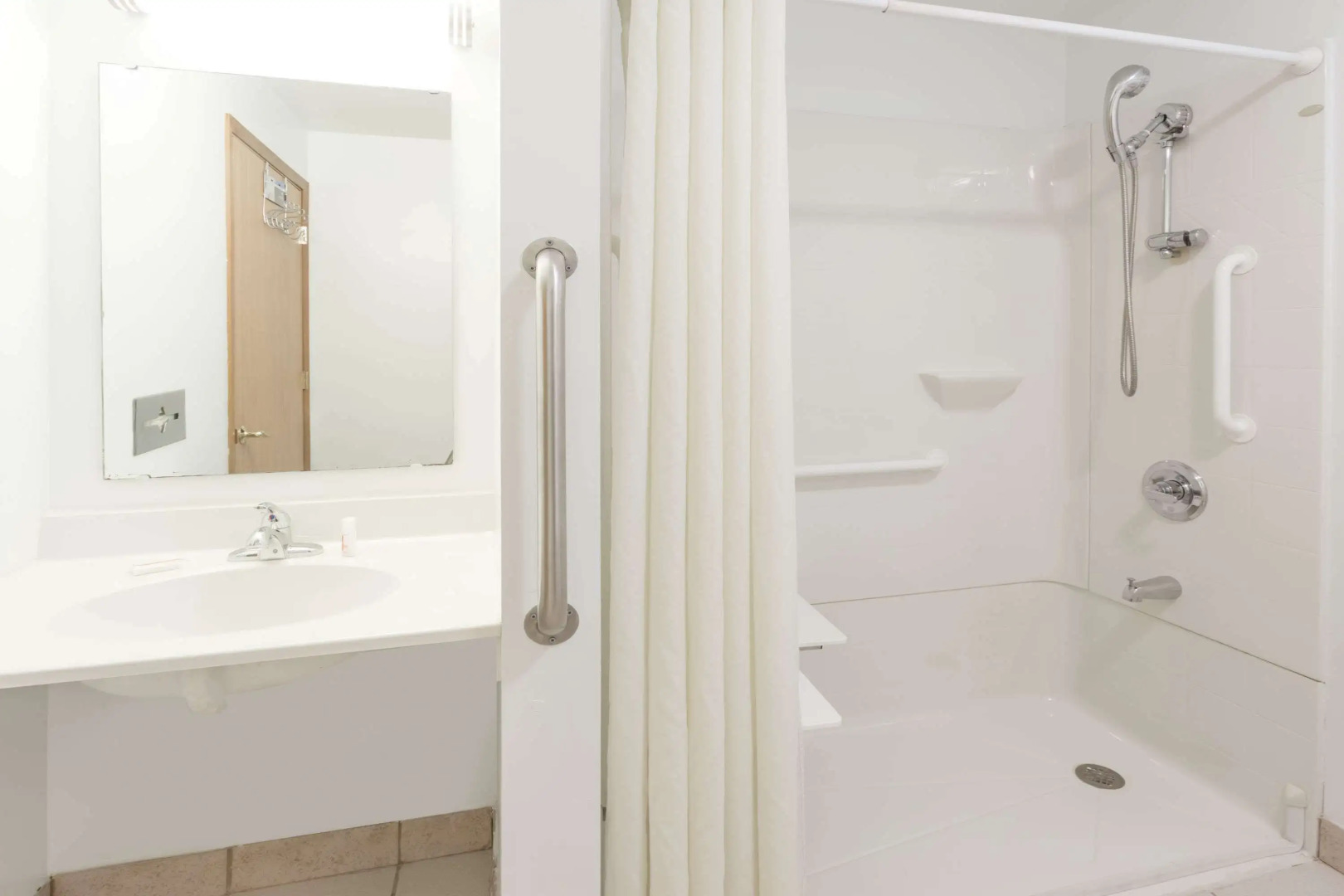 Super 8 by Wyndham Rock Falls Sterling Area