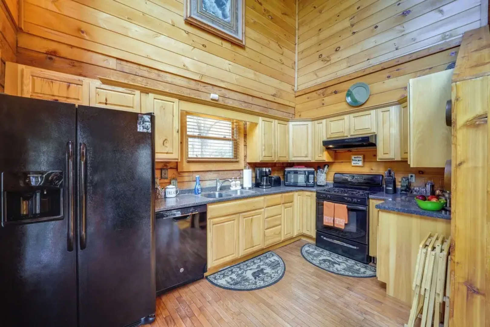 Cabin on 22 Acres w/ Patio - 3 Mi to Blowing Rock!