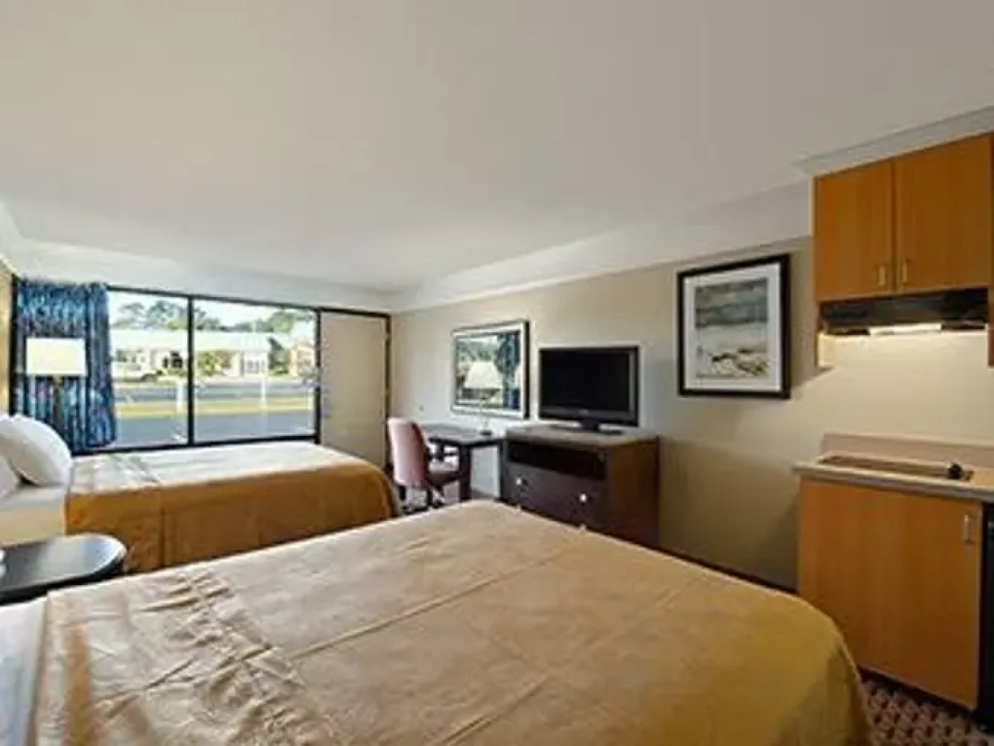 Knights Inn Hinesville