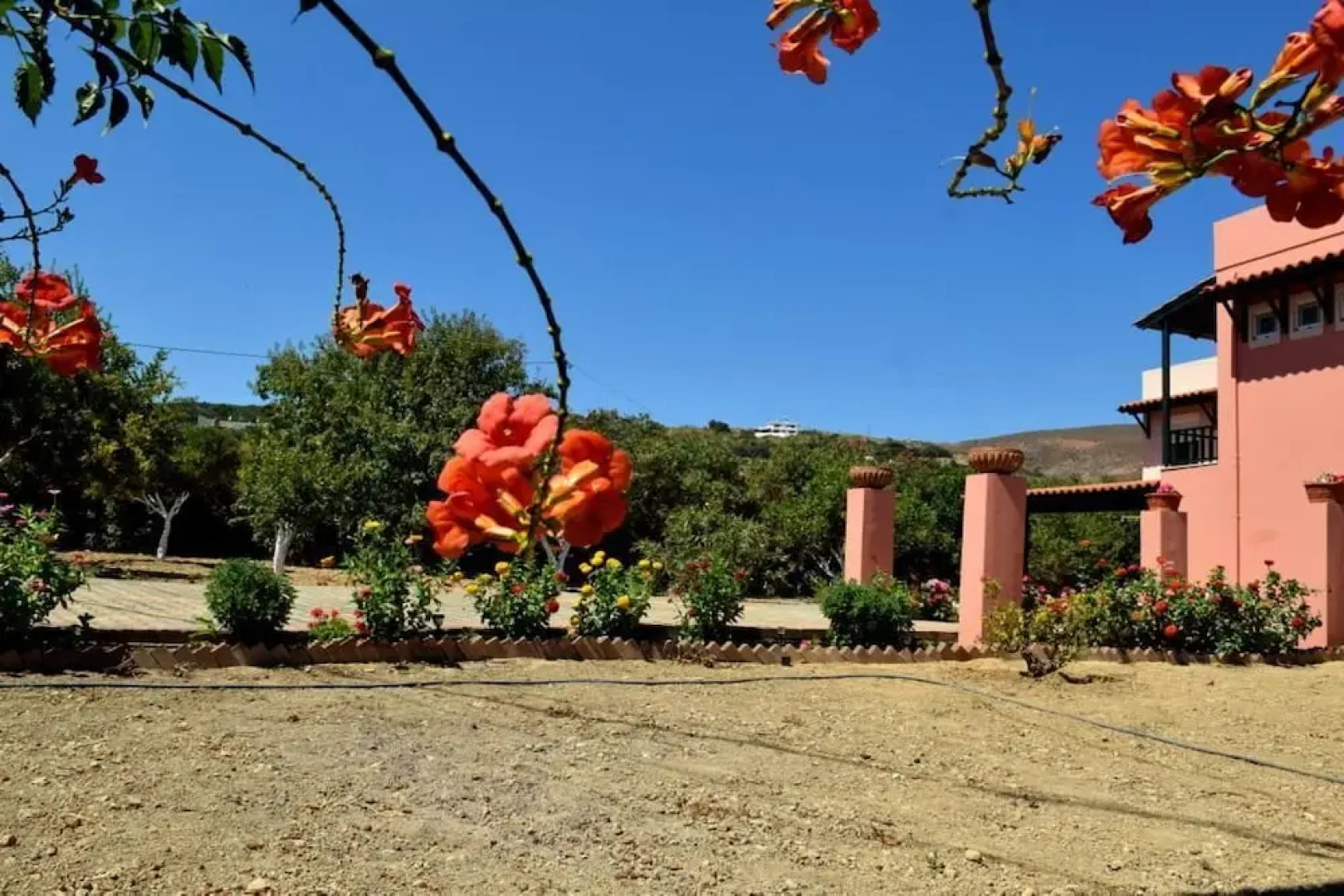 Valenti Holiday House