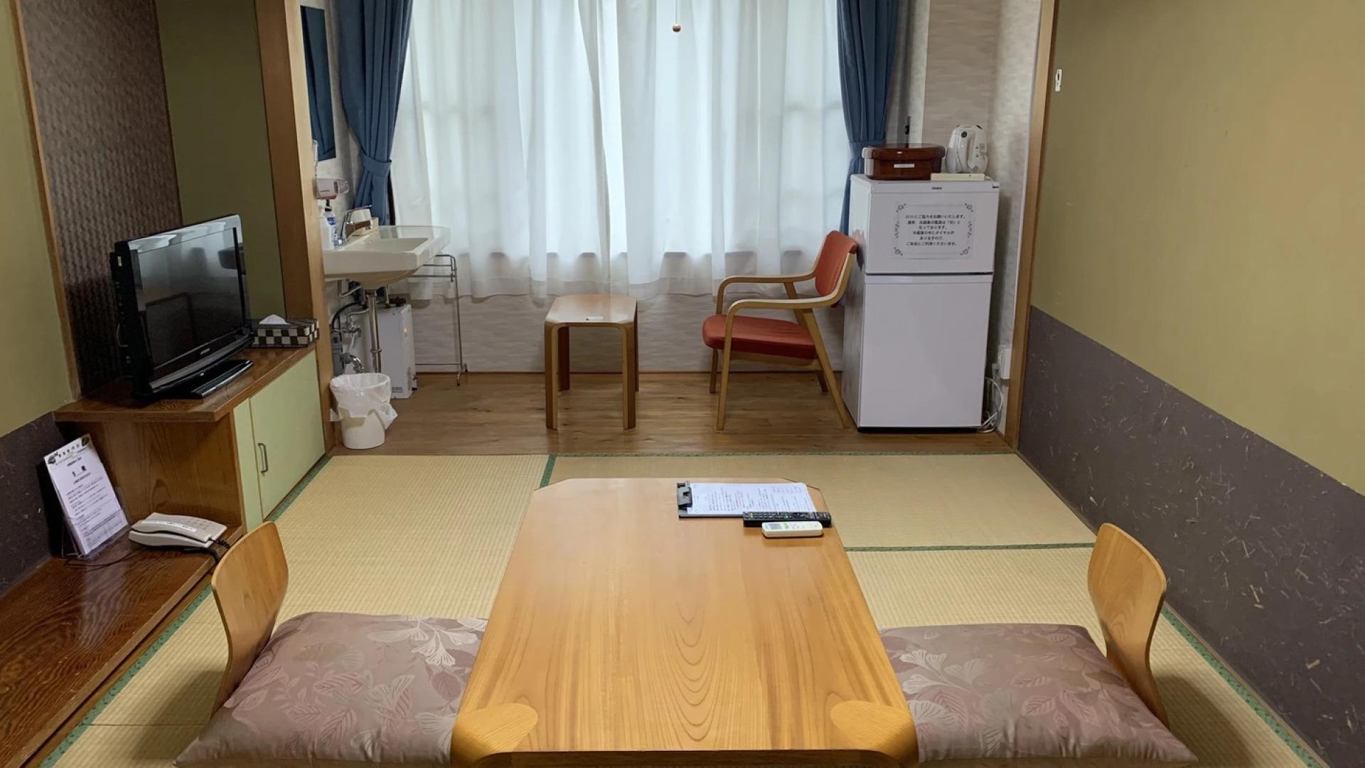 Kurobe Gorge Truck train Ekimae Feel Unazuki