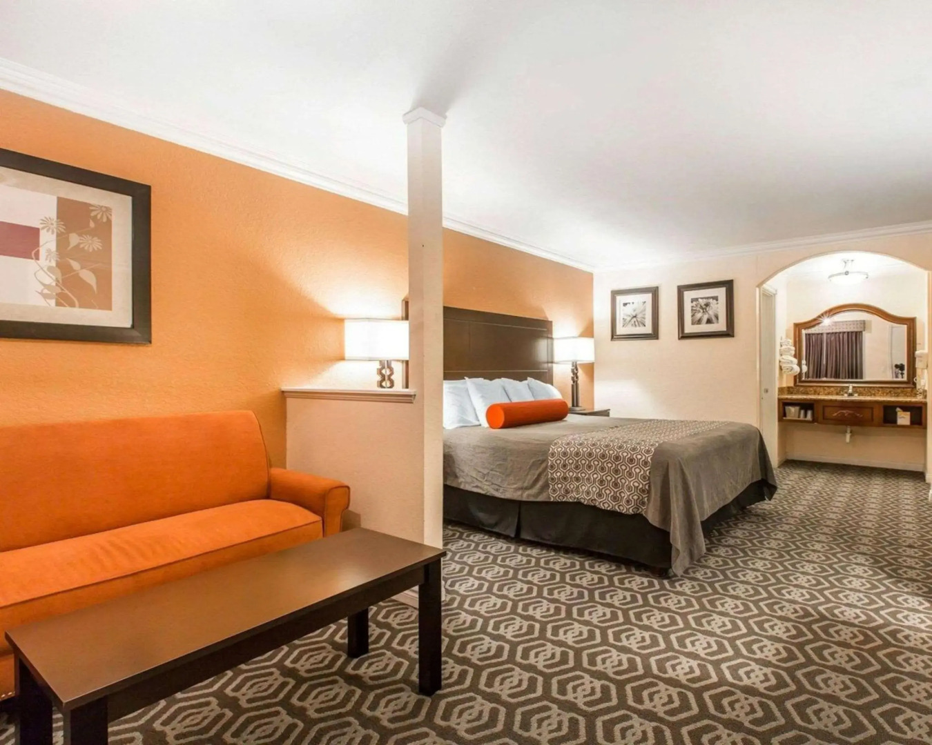 Rodeway Inn & Suites Colton - Riverside