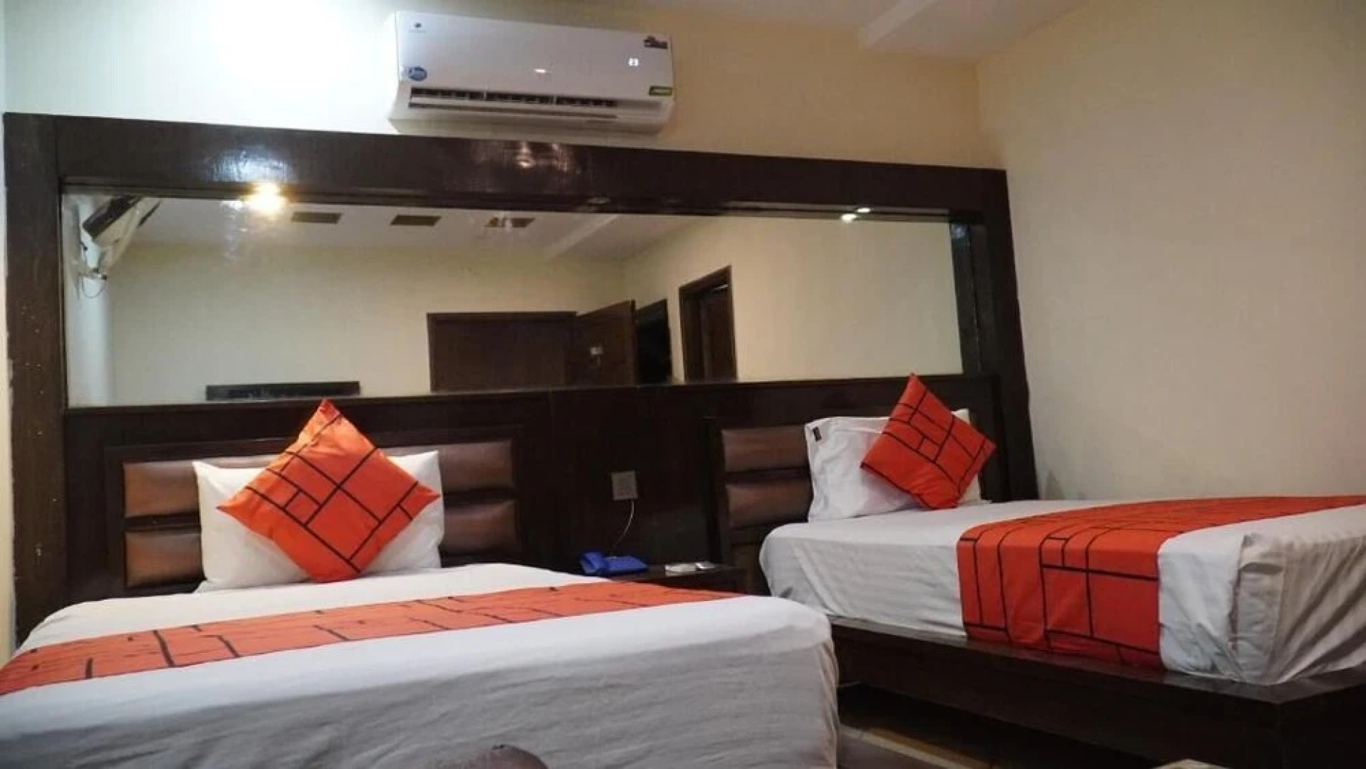 Grand Star Hotel Multan