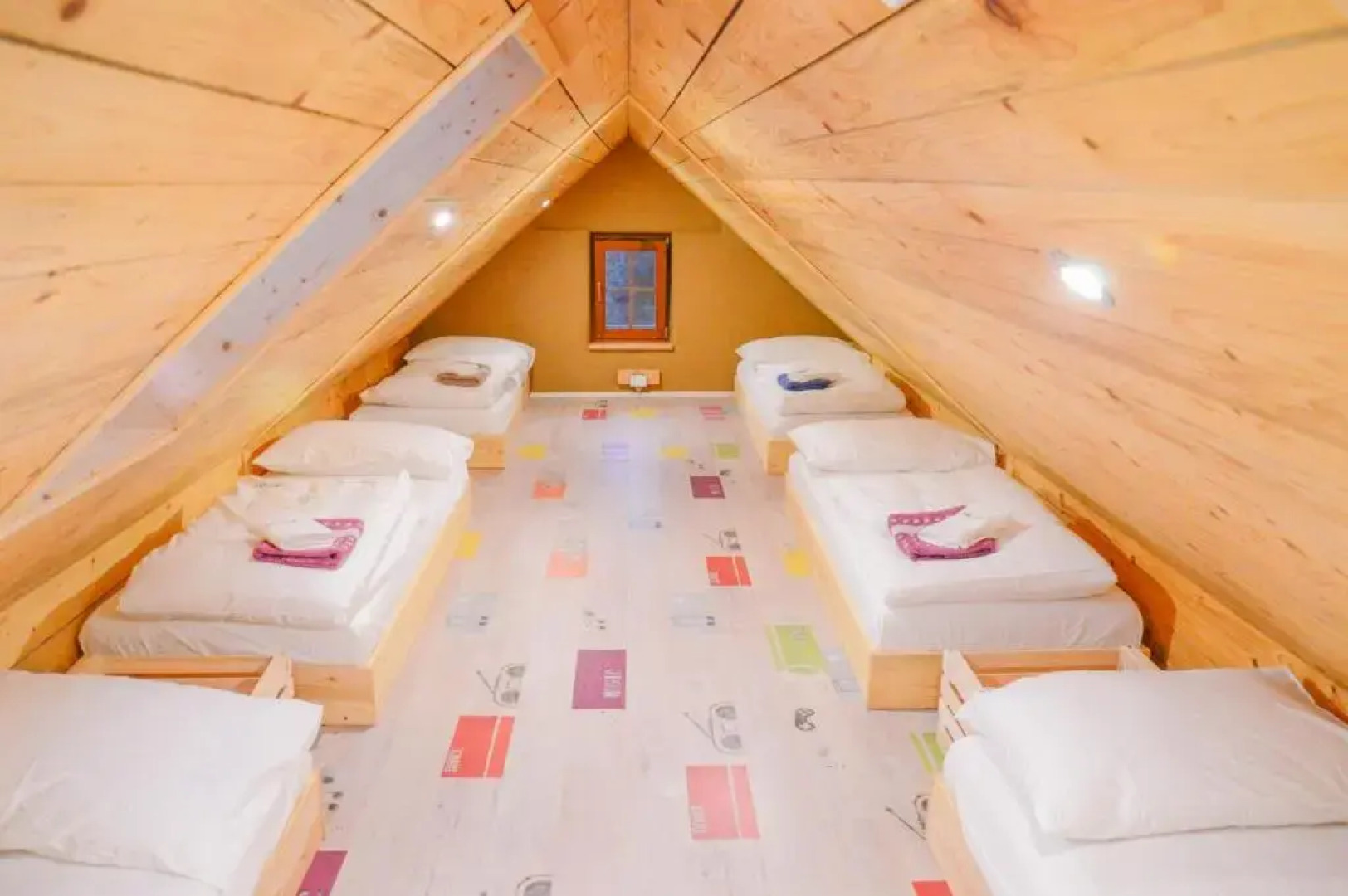 youth hostel arsviva