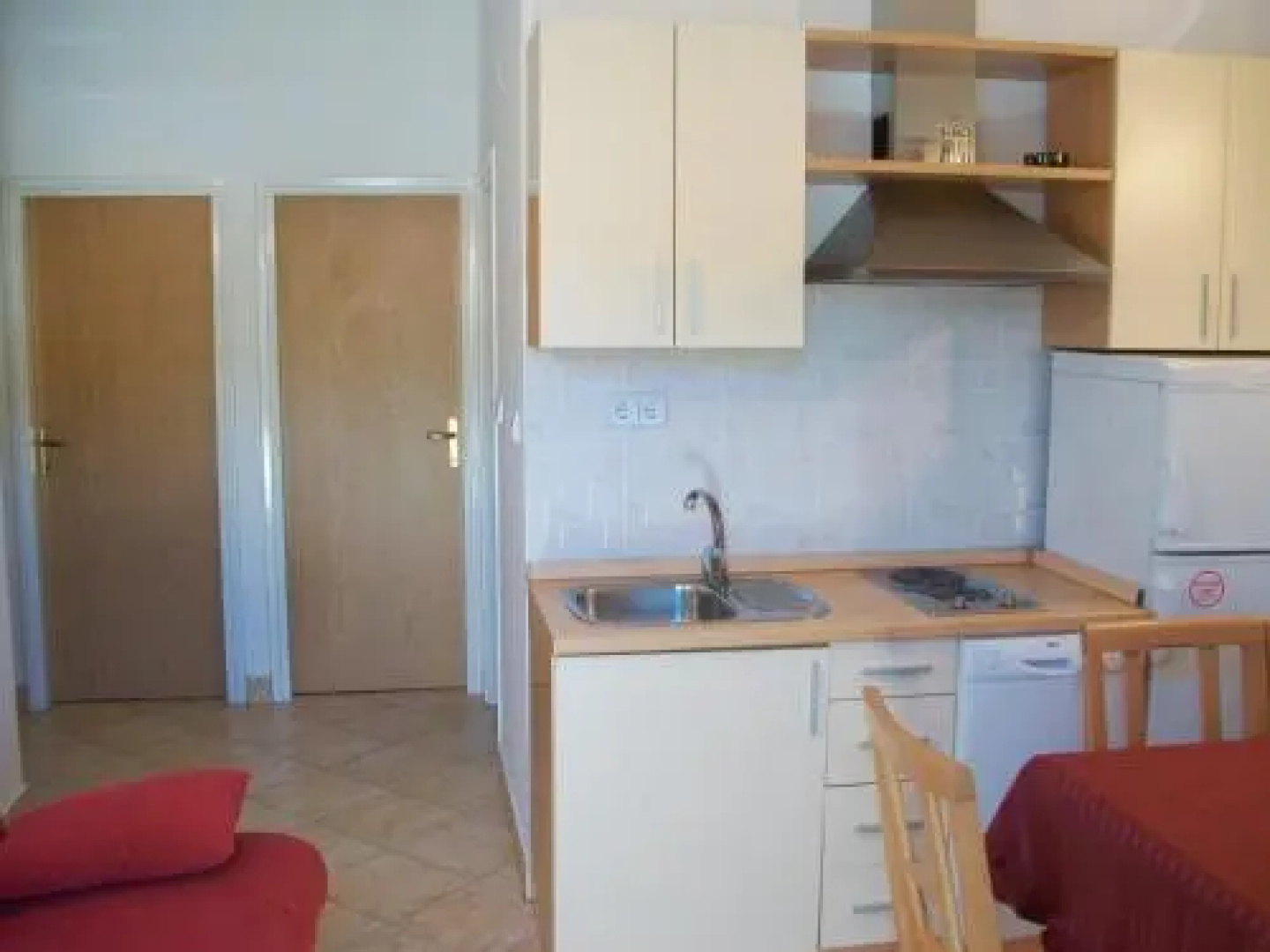 Apartments Luna Tisno