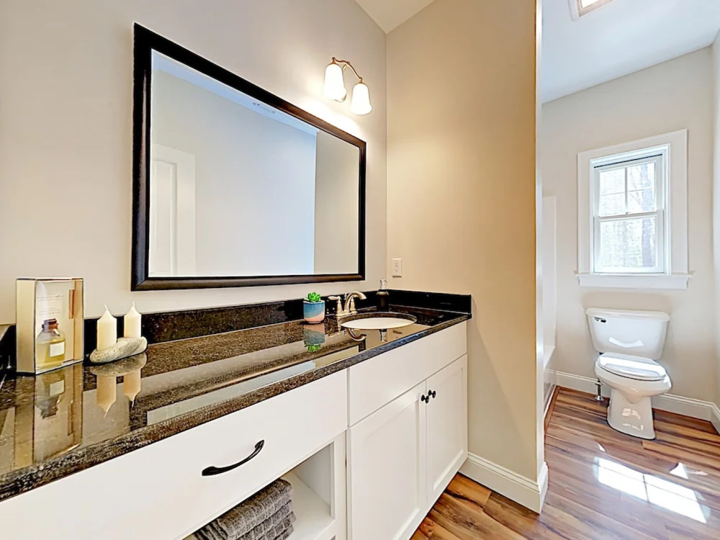 24 Arundel - 2 Br Home