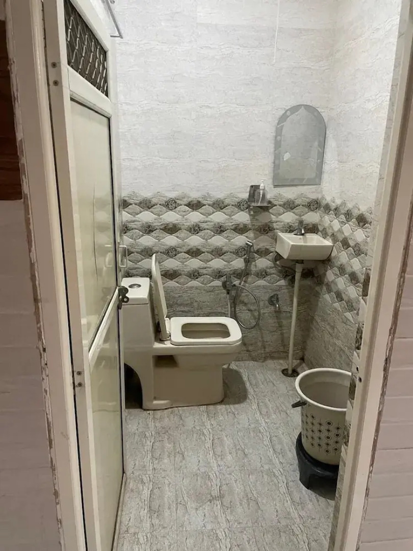 Sunrise Hotel & Restaurant